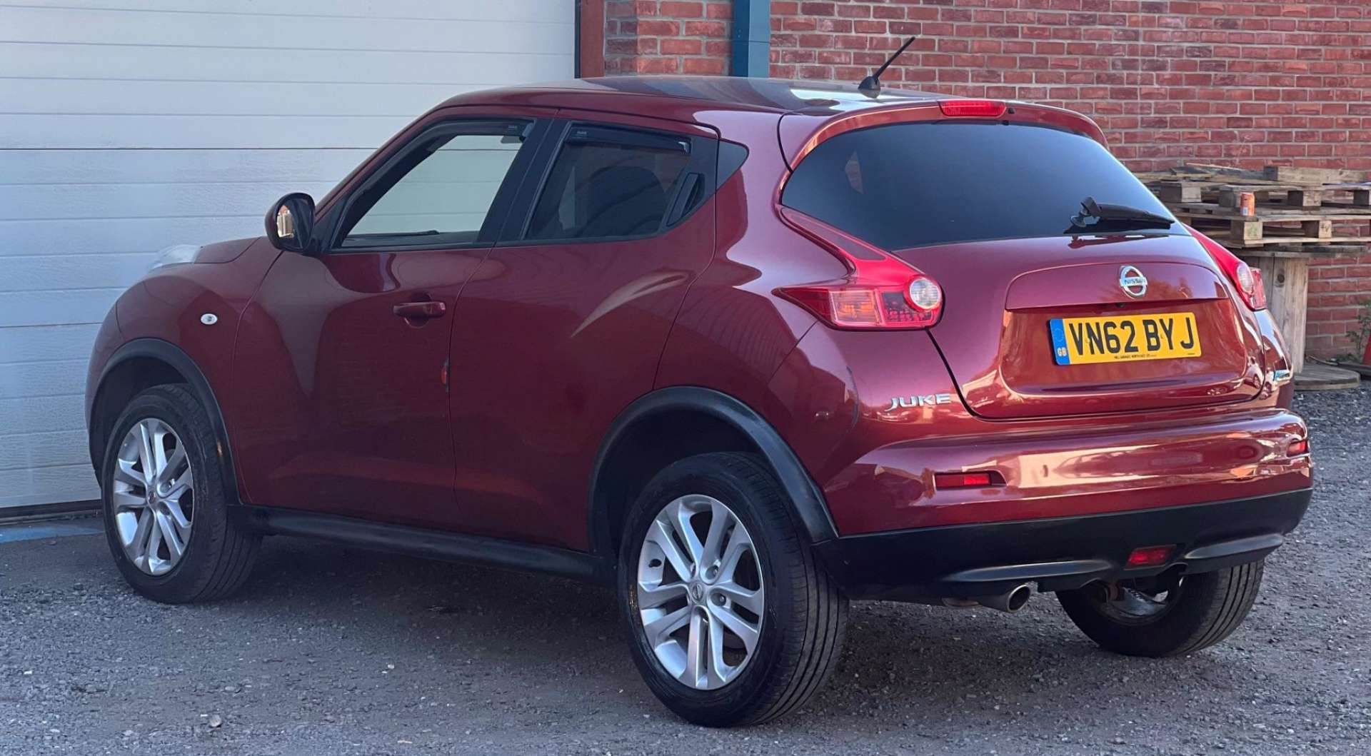 Nissan Juke 1.5 dCi 8v Tekna Euro 5 (s/s) 5dr #3