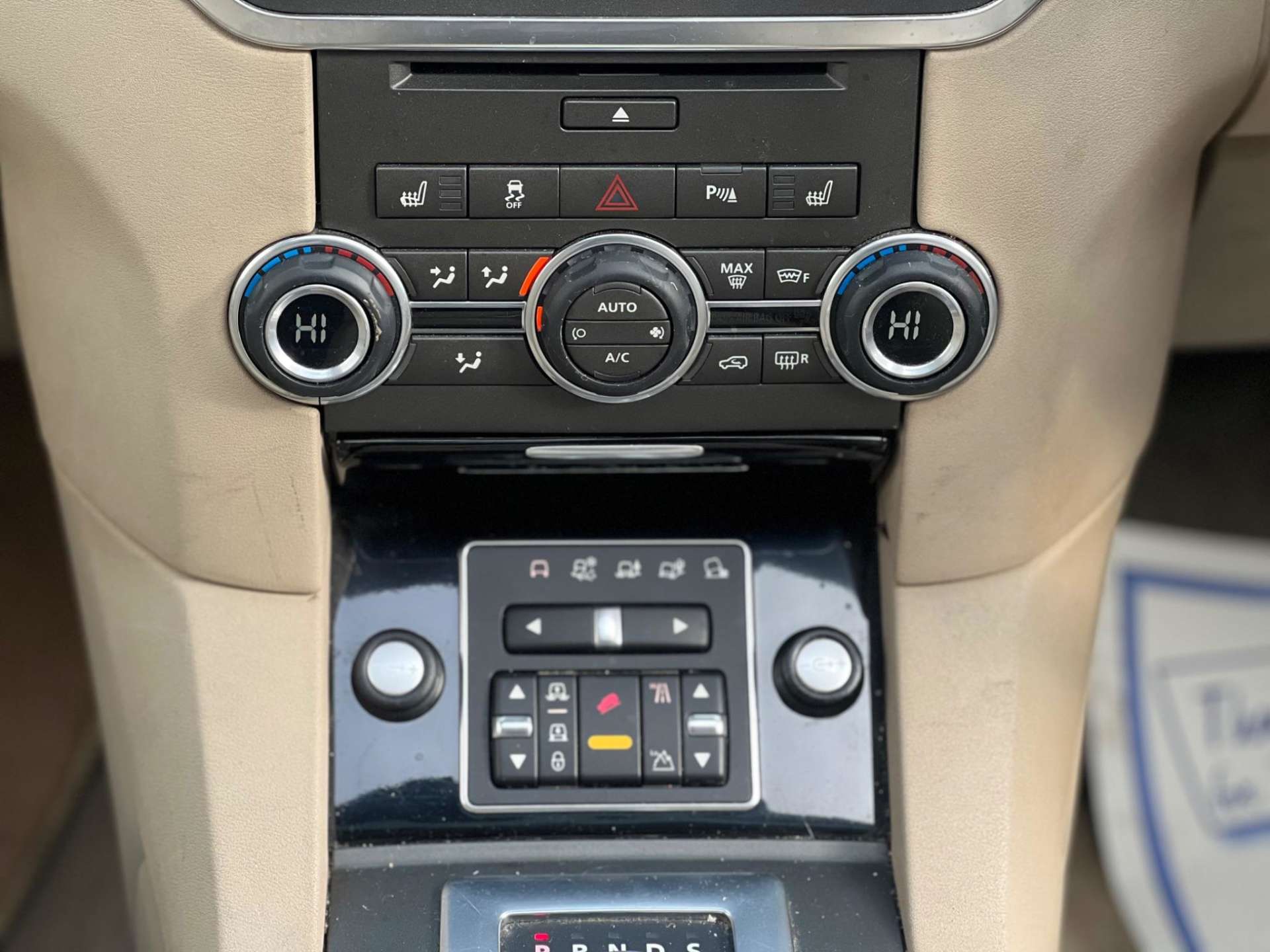 Land Rover Discovery 4 3.0 SD V6 HSE Auto 4WD Euro 5 5dr #36