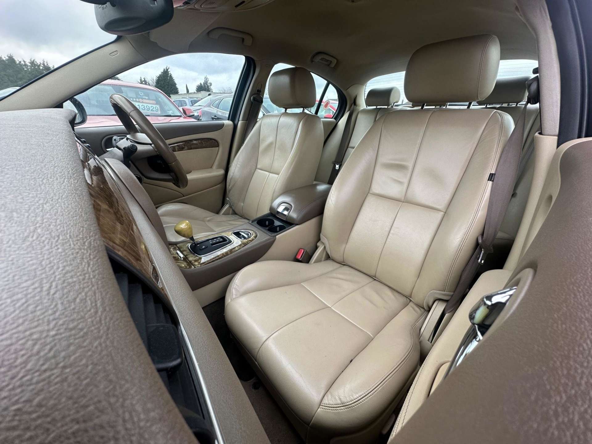 Jaguar S-Type 2.5 V6 SE Plus 4dr #10