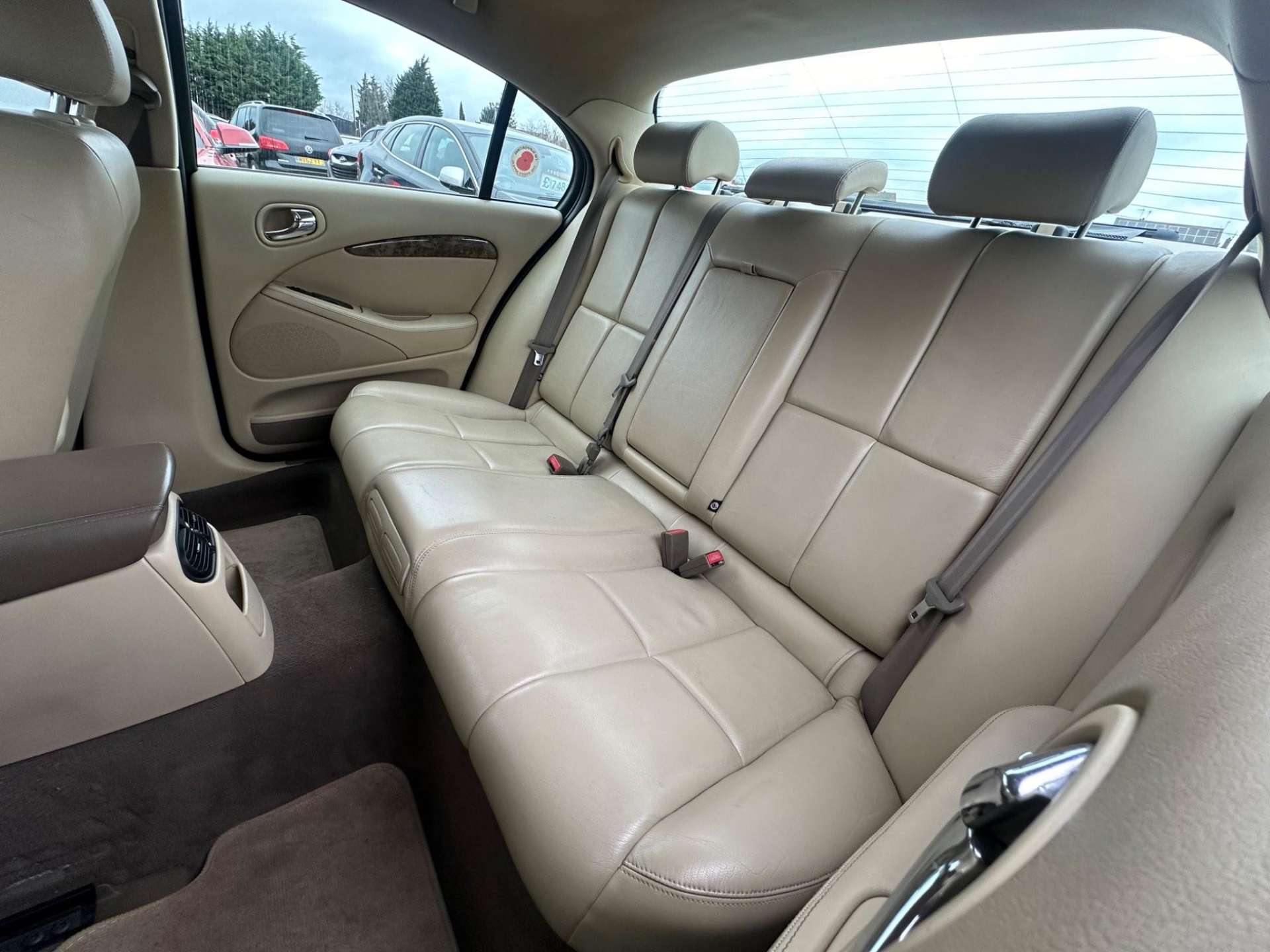 Jaguar S-Type 2.5 V6 SE Plus 4dr #13