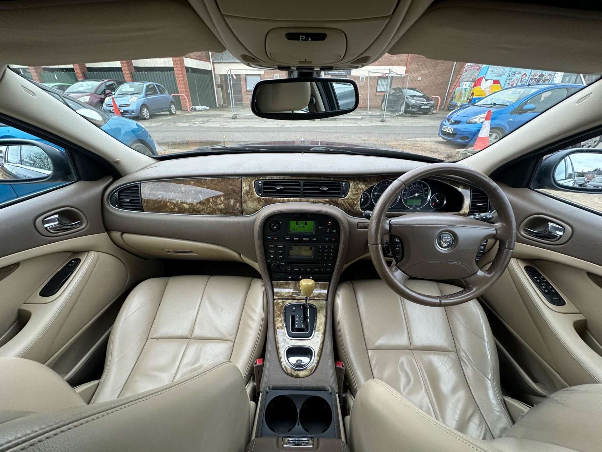 Jaguar S-Type 2.5 V6 SE Plus 4dr #14