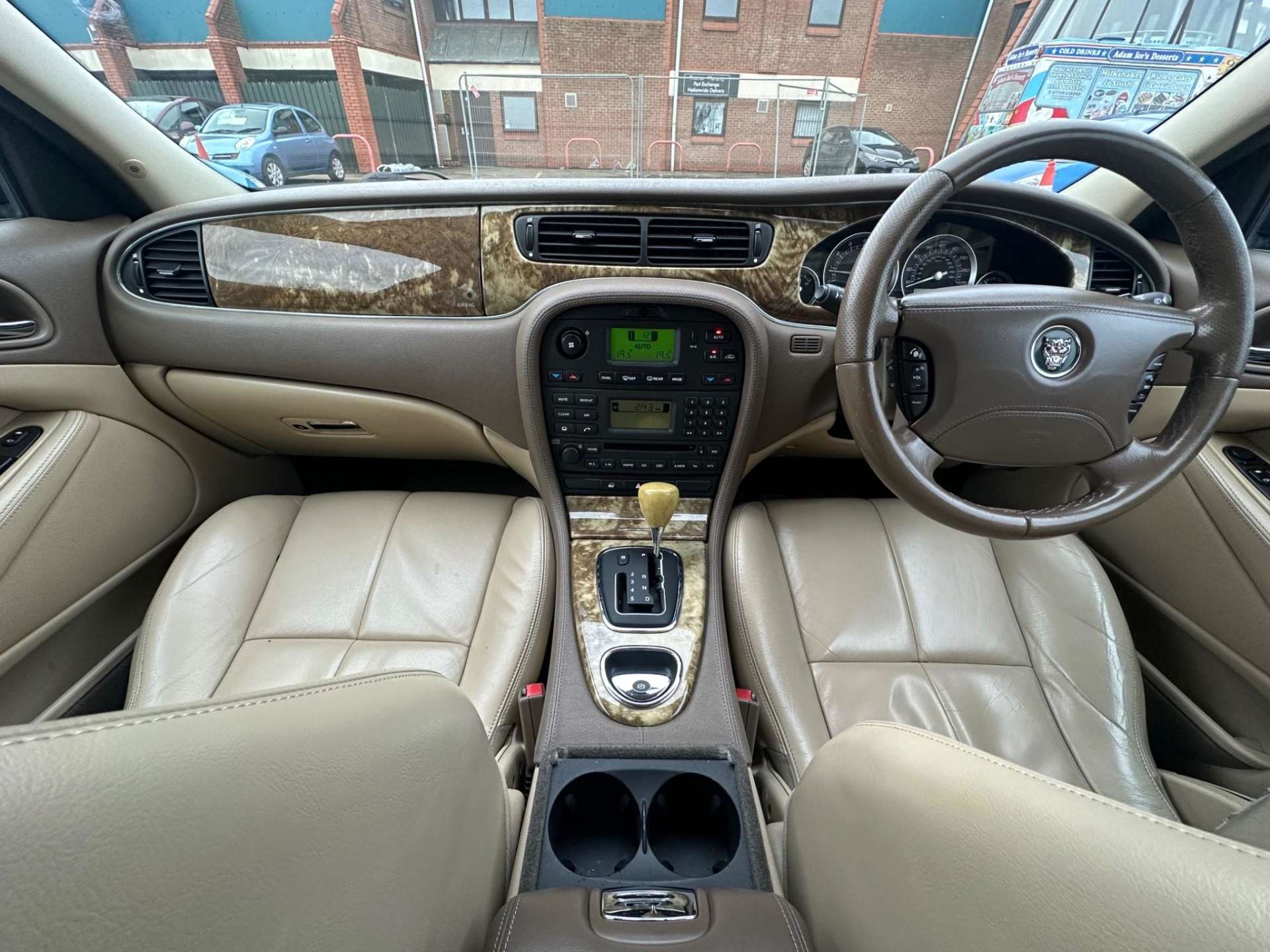 Jaguar S-Type 2.5 V6 SE Plus 4dr #17