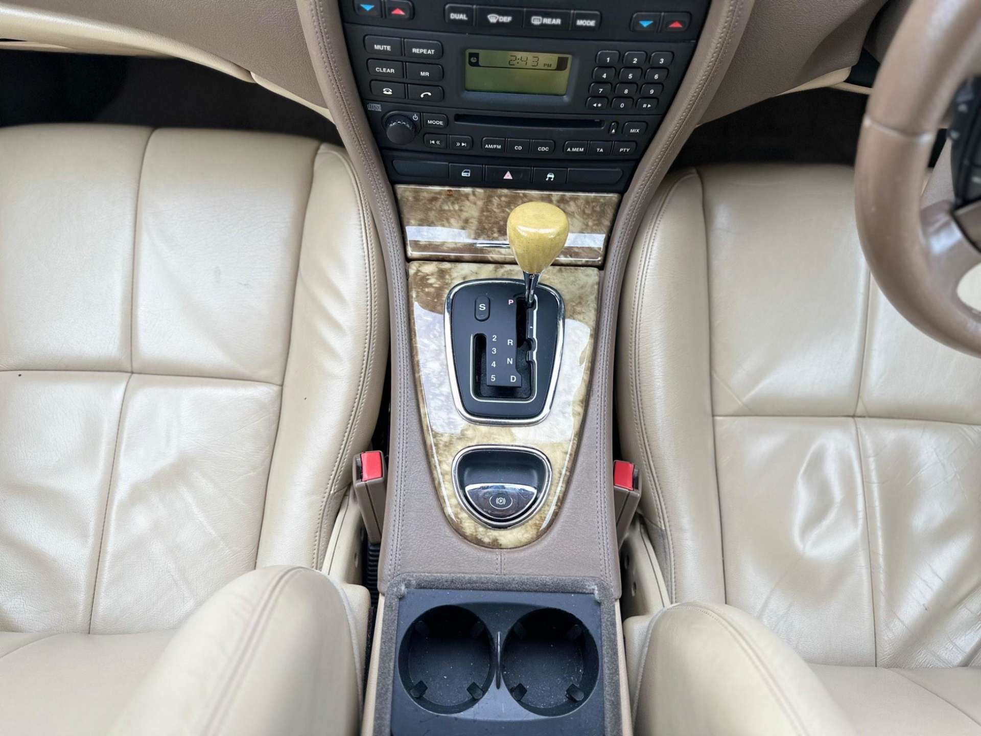 Jaguar S-Type 2.5 V6 SE Plus 4dr #19
