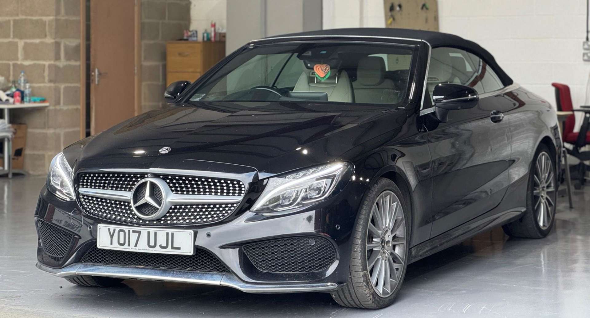 Mercedes-Benz C Class 2.1 C250d AMG Line (Premium Plus) Cabriolet G-Tronic+ Euro 6 (s/s) 2dr #5