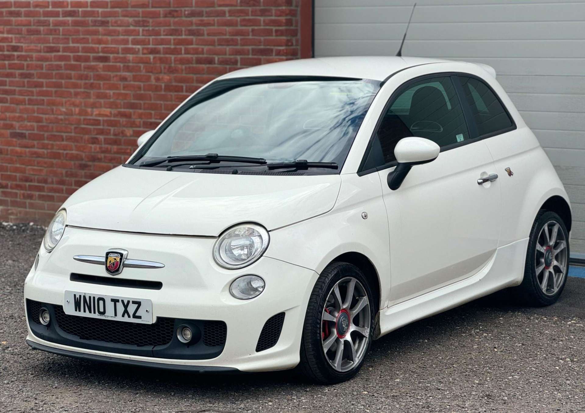 Abarth 500 1.4 T-Jet Euro 5 3dr #2