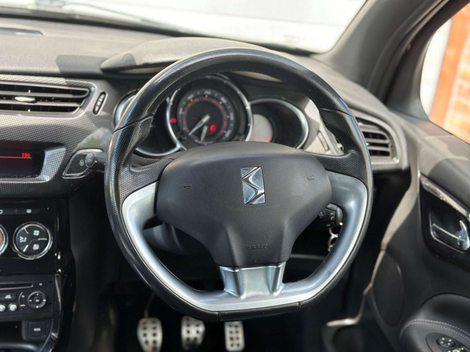 Citroen DS3 1.6 e-HDi Airdream DSport Plus Euro 5 (s/s) 3dr #13