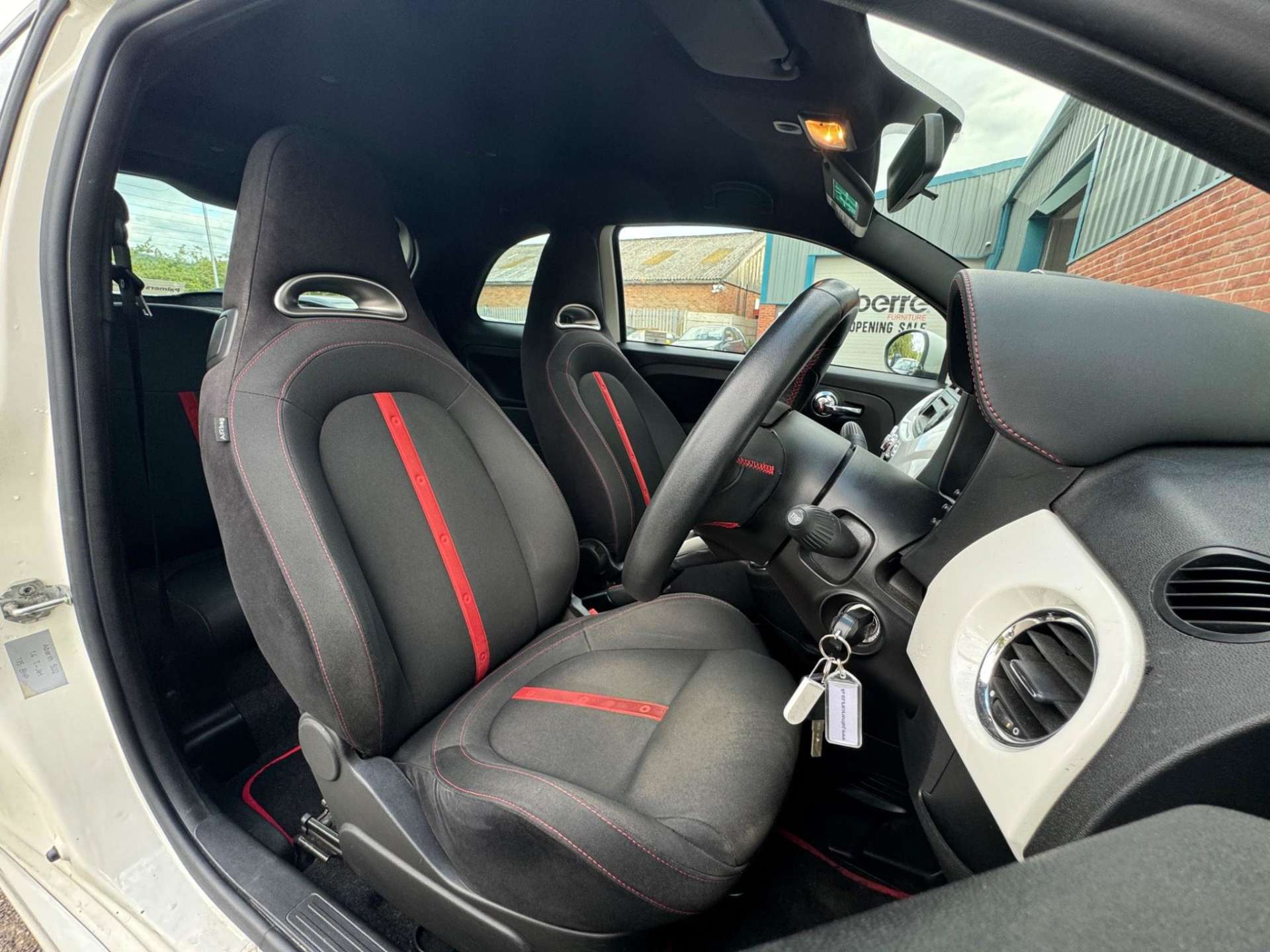 Abarth 500 1.4 T-Jet Euro 5 3dr #9