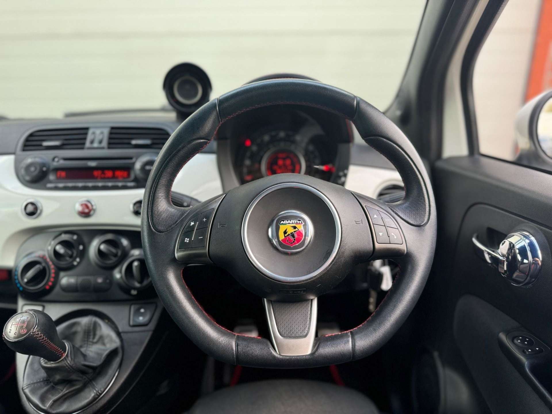 Abarth 500 1.4 T-Jet Euro 5 3dr #10