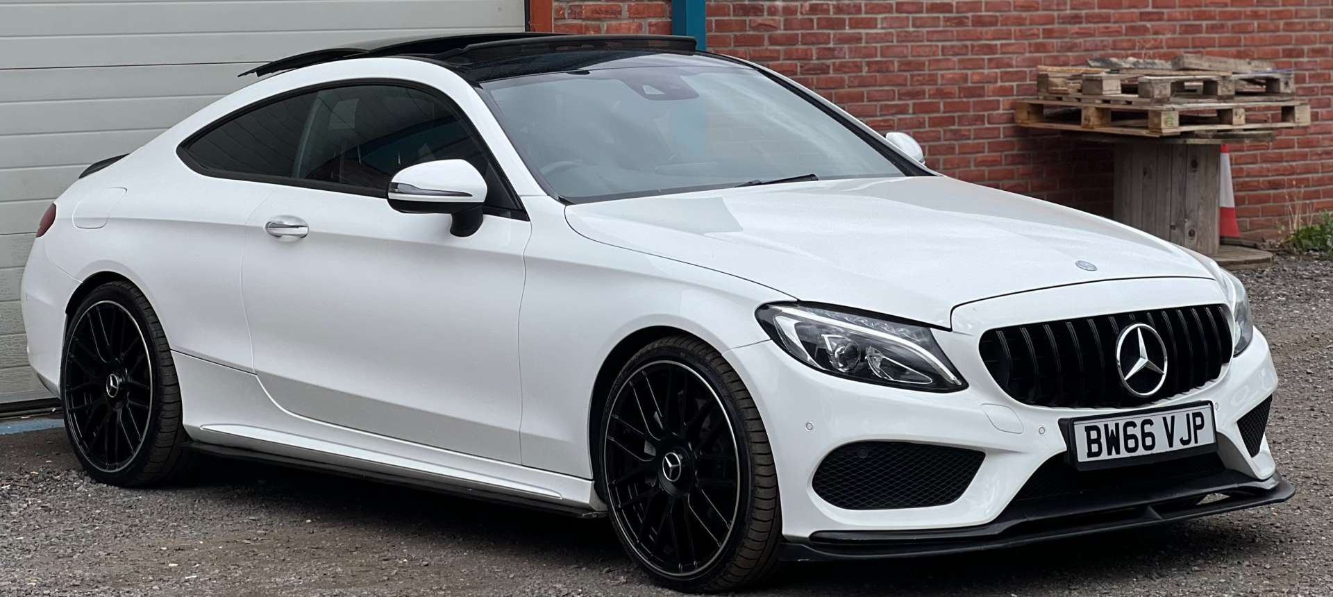 Mercedes-Benz C-CLASS 2.1 C 250 AMG Line Premium+ D Auto 2dr #1