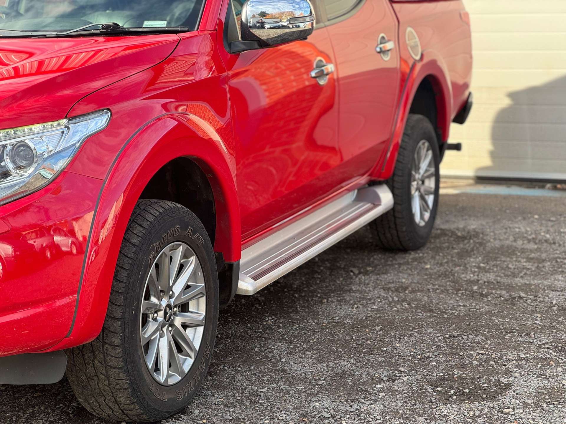 Mitsubishi L200 2.4 L200 Barbarian DI-D Auto 4WD #4