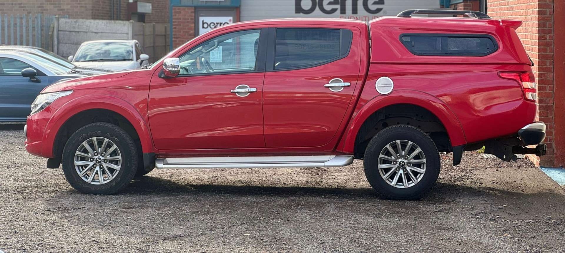 Mitsubishi L200 2.4 L200 Barbarian DI-D Auto 4WD #6