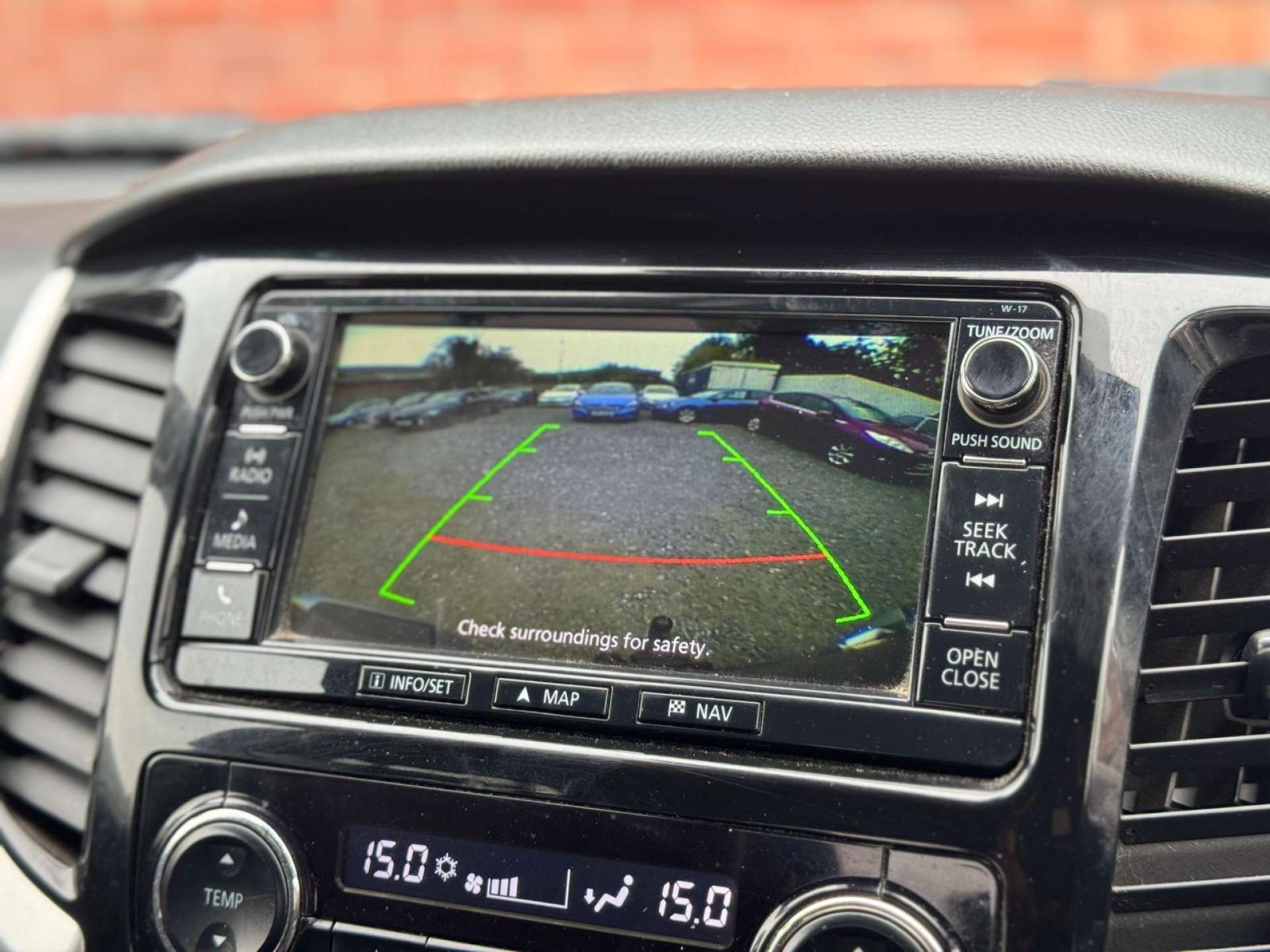 Mitsubishi L200 2.4 L200 Barbarian DI-D Auto 4WD #14