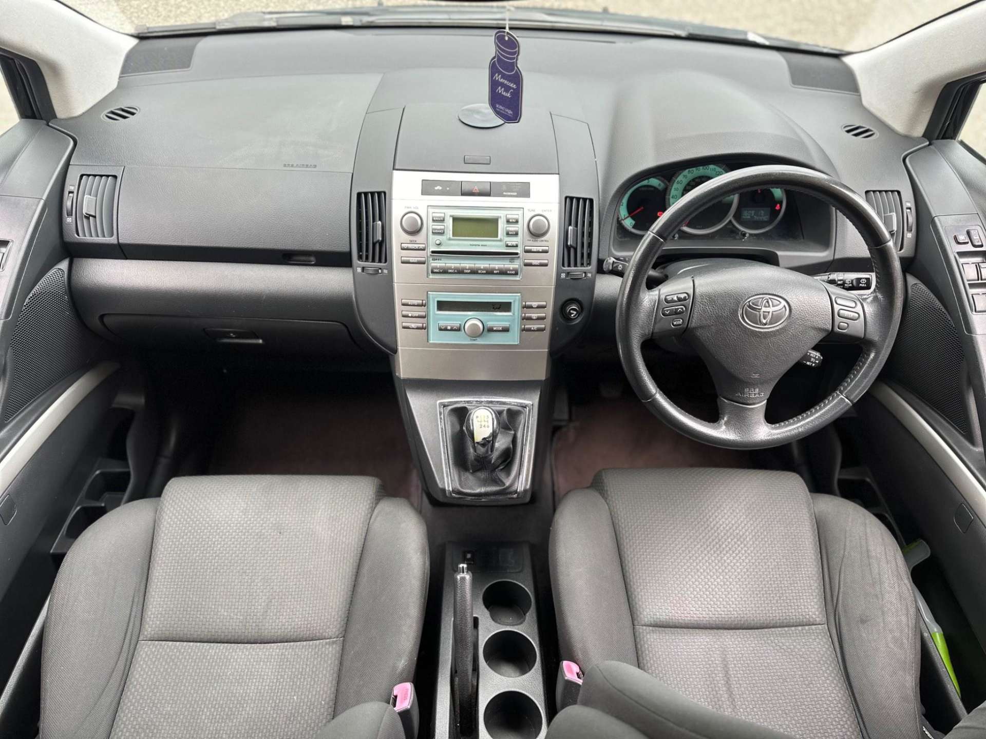 Toyota Corolla Verso 2.2 D-4D T3 5dr #35