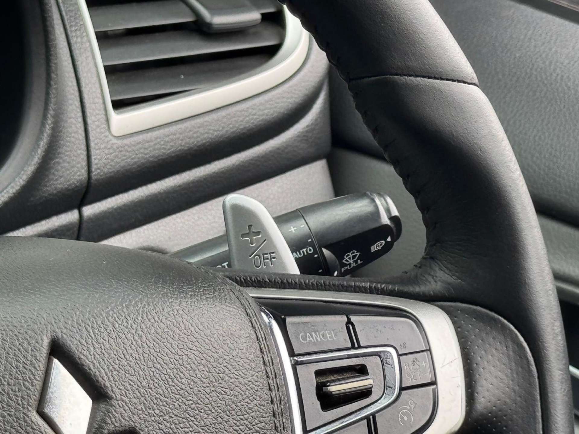 Mitsubishi L200 2.4 L200 Barbarian DI-D Auto 4WD #18