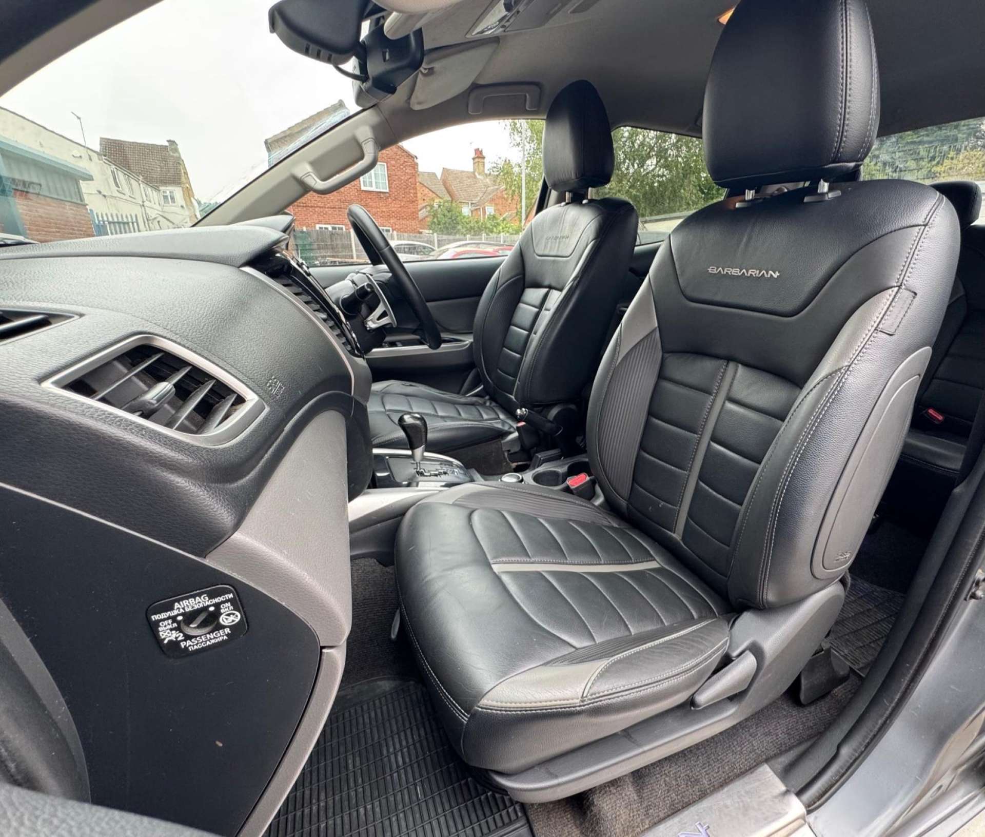 Mitsubishi L200 2.4 L200 Barbarian DI-D Auto 4WD #19