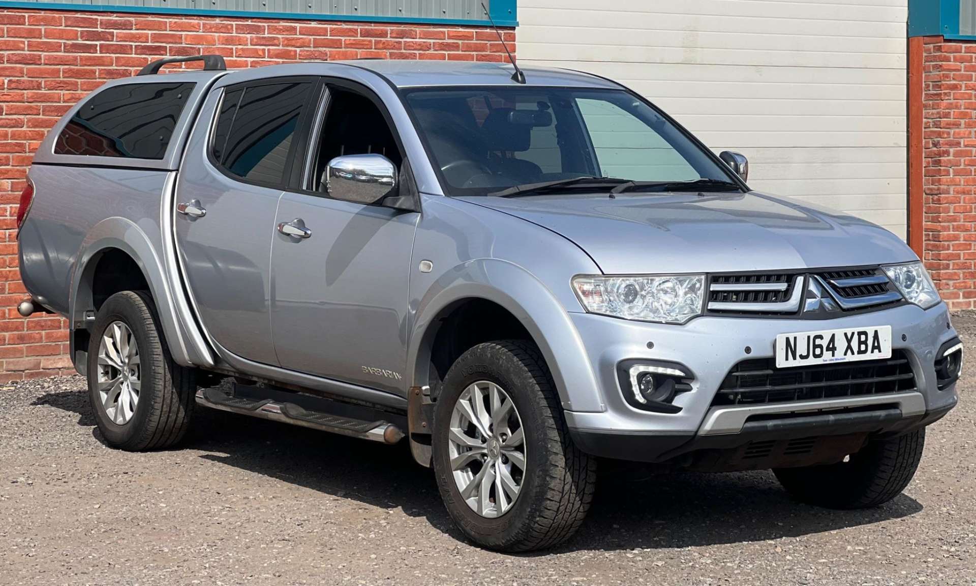 Mitsubishi L200 2.5 DI-D Barbarian Auto 4WD Euro 5 4dr (LB) #0