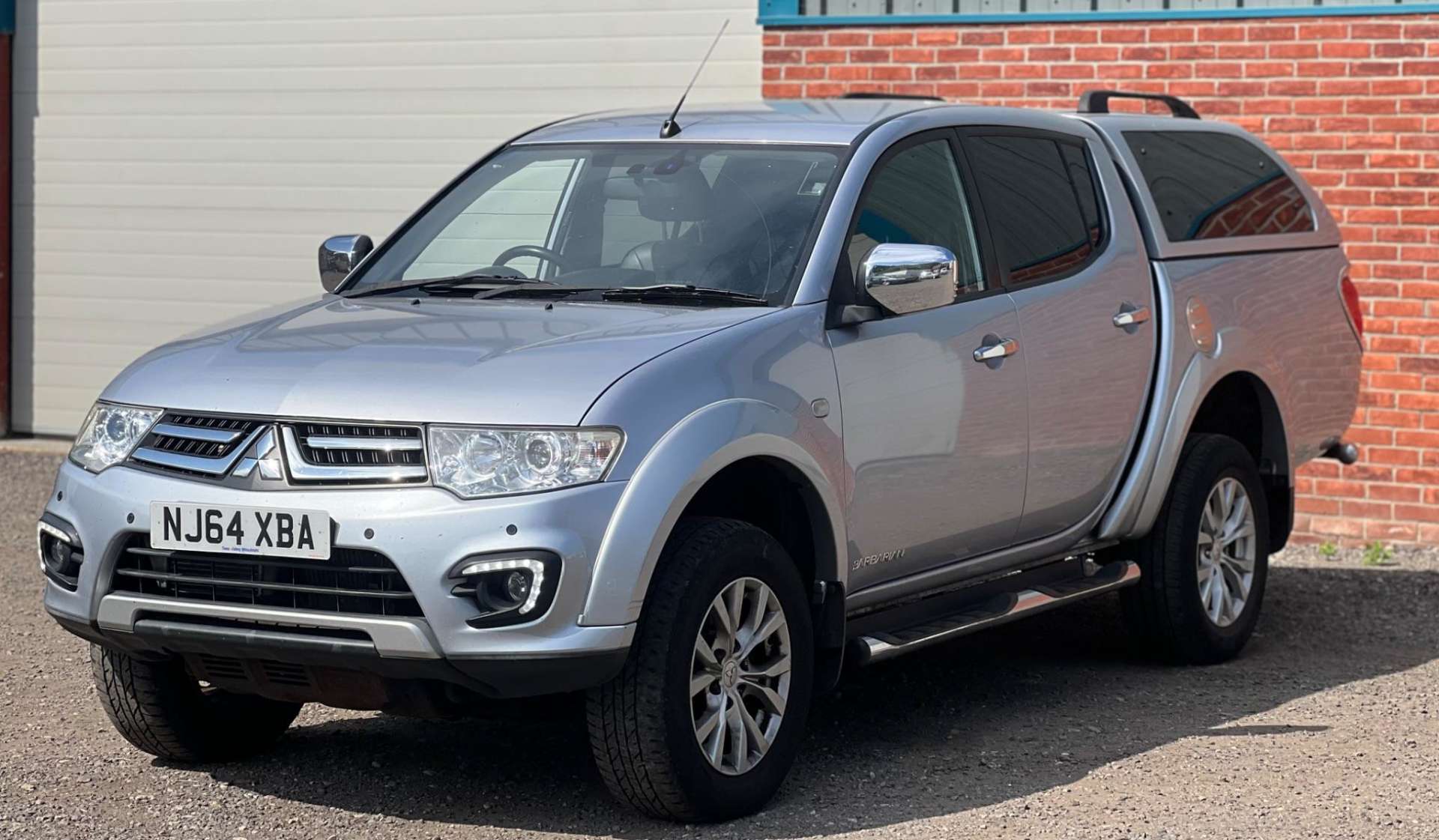 Mitsubishi L200 2.5 DI-D Barbarian Auto 4WD Euro 5 4dr (LB) #1