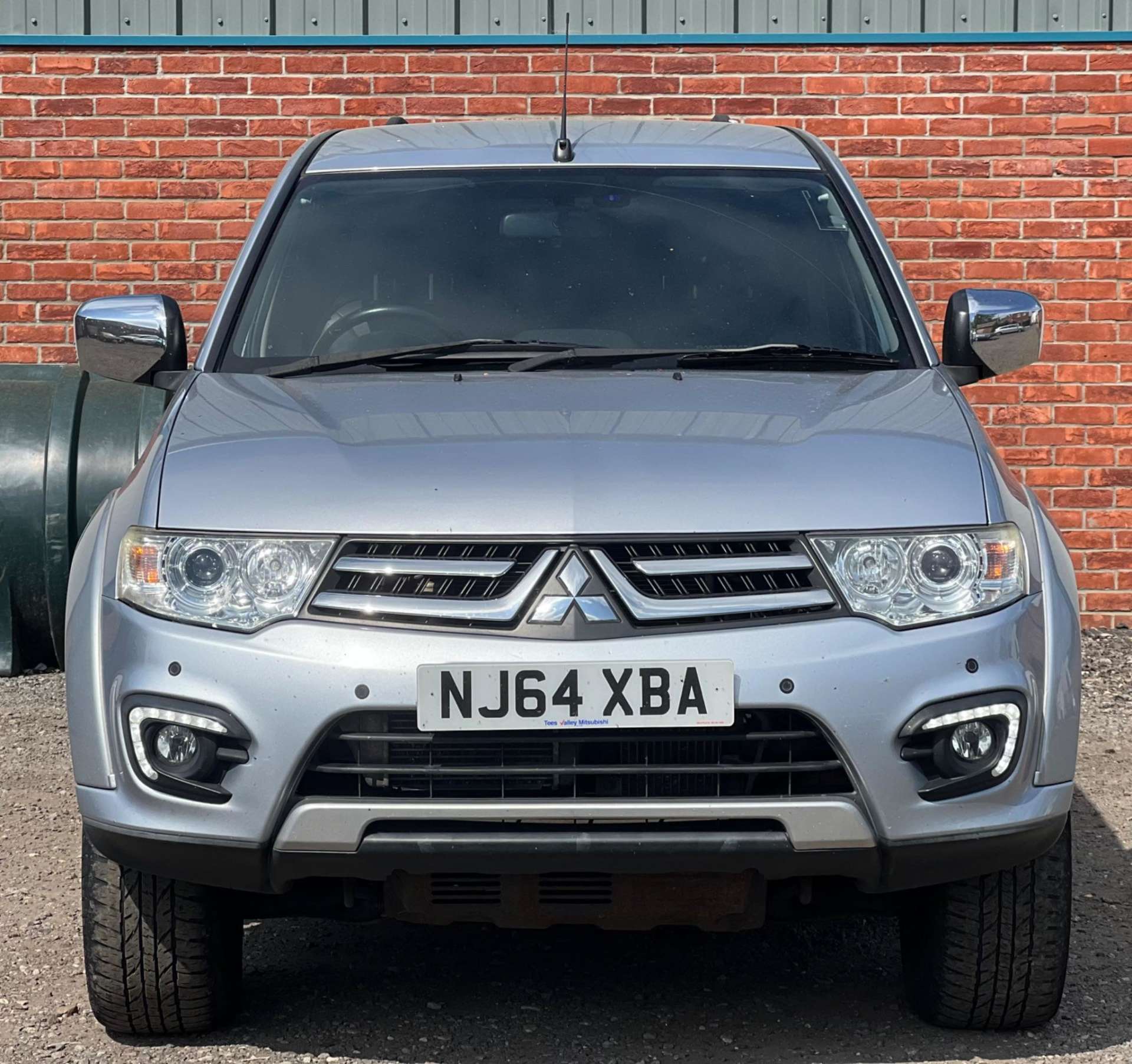 Mitsubishi L200 2.5 DI-D Barbarian Auto 4WD Euro 5 4dr (LB) #2