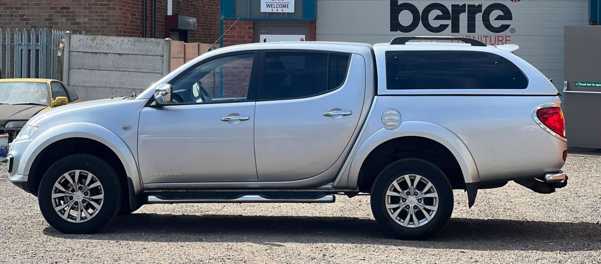 Mitsubishi L200 2.5 DI-D Barbarian Auto 4WD Euro 5 4dr (LB) #5