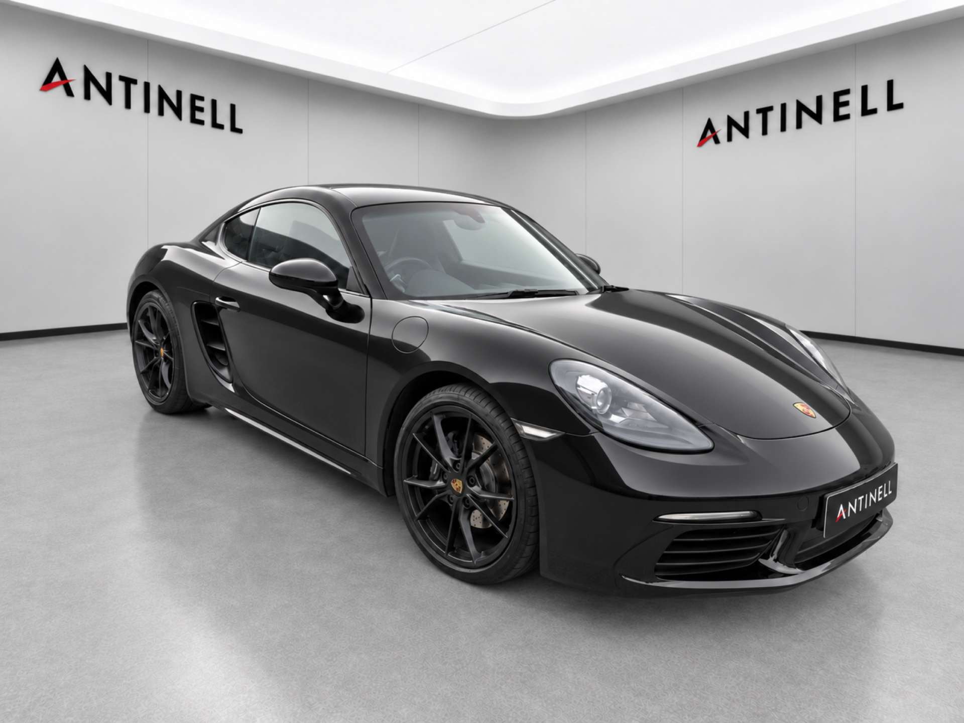 Porsche 718 Cayman — front three-quarter view