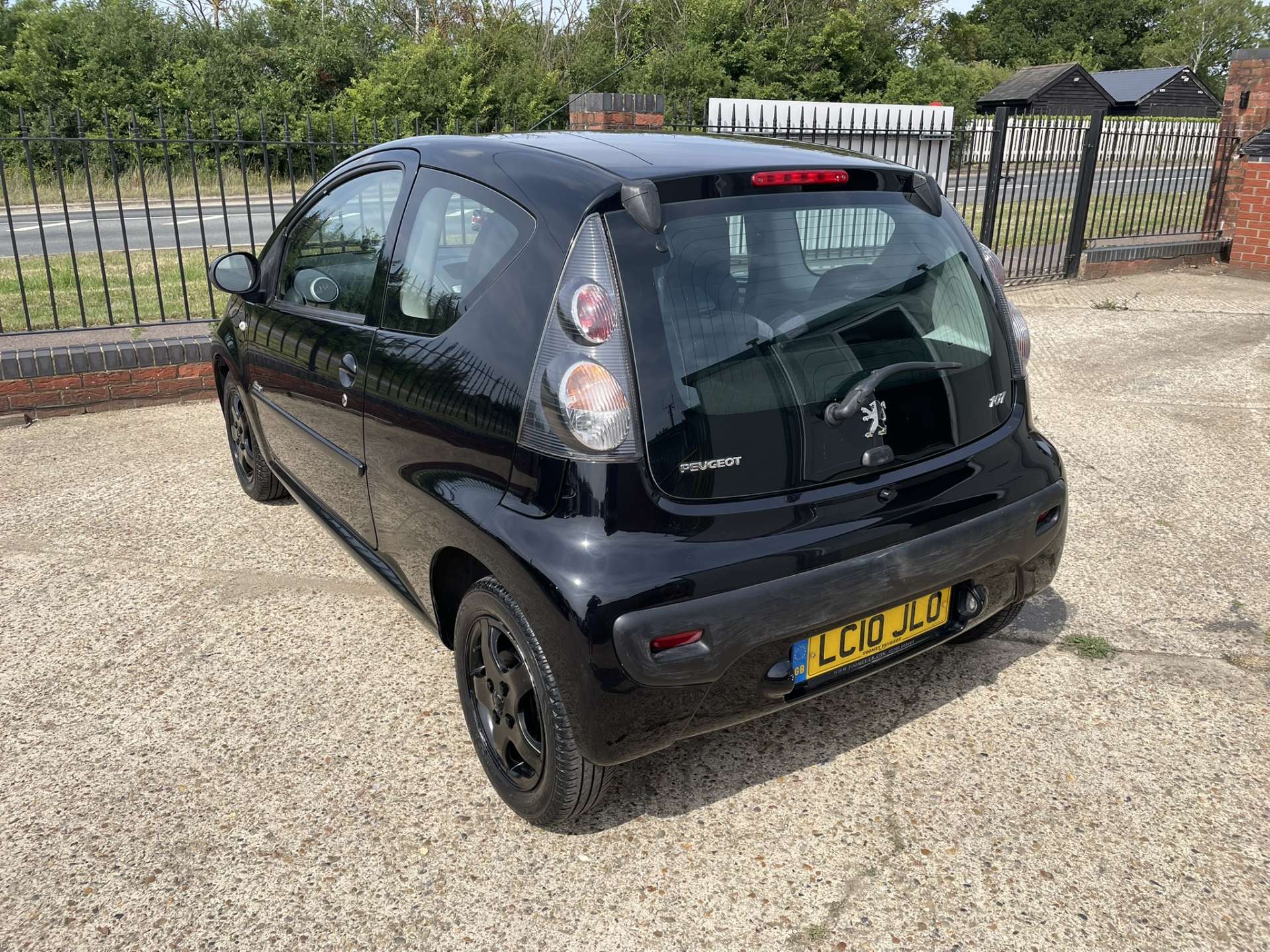 PEUGEOT 107 1.0 107 Allure 3dr #3