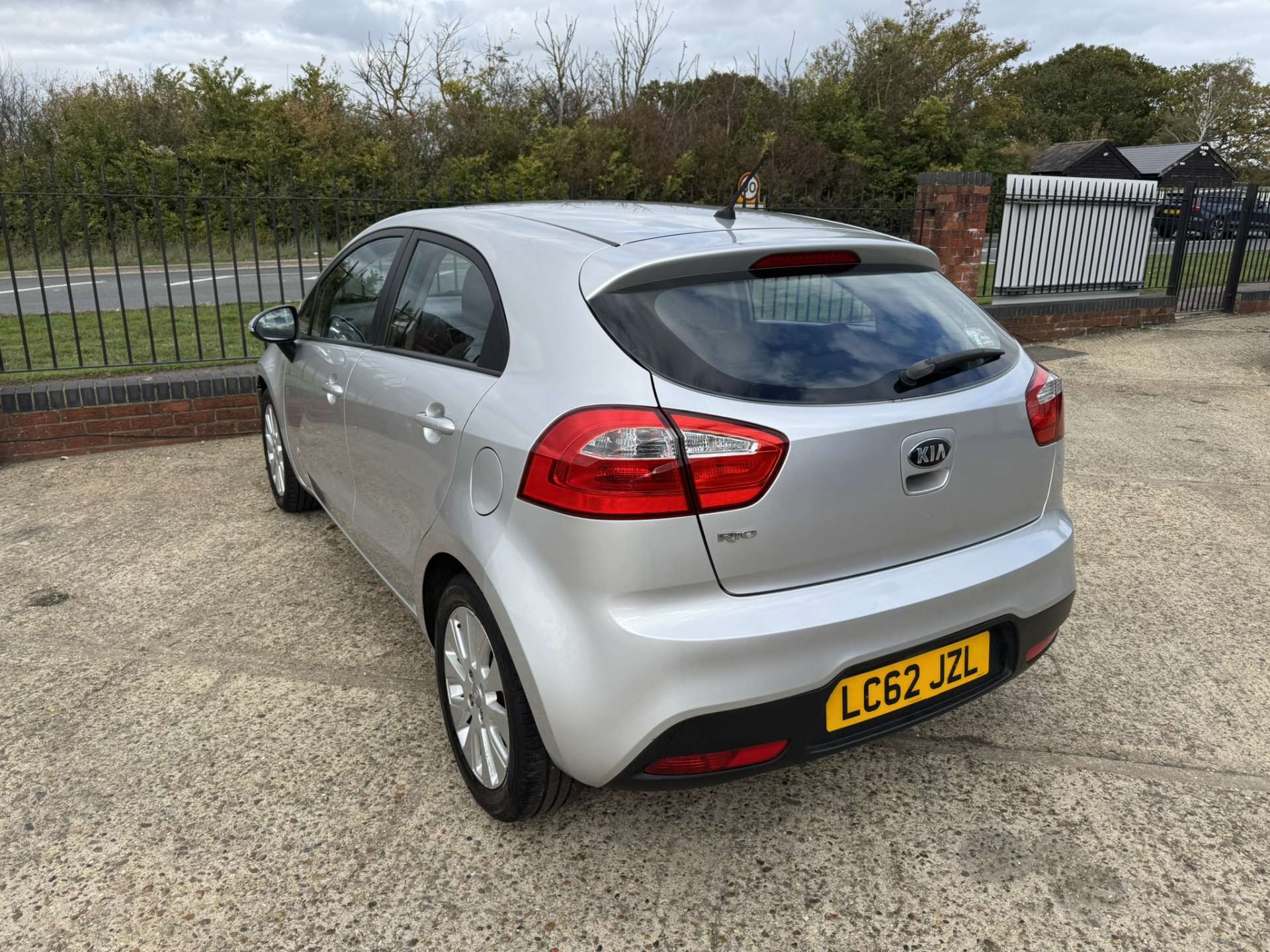 KIA RIO 1.2 Rio 2 5dr #3