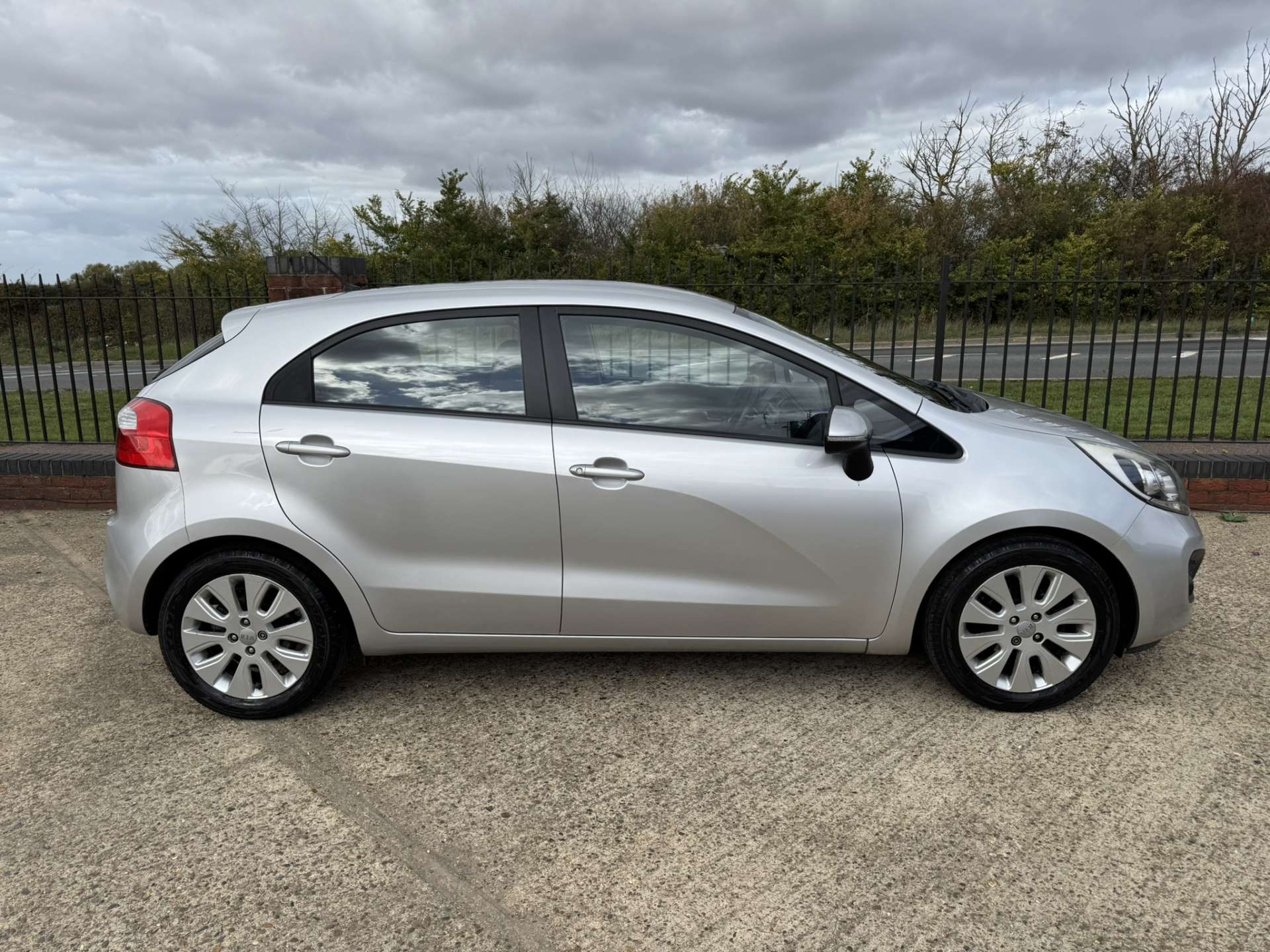 KIA RIO 1.2 Rio 2 5dr #9