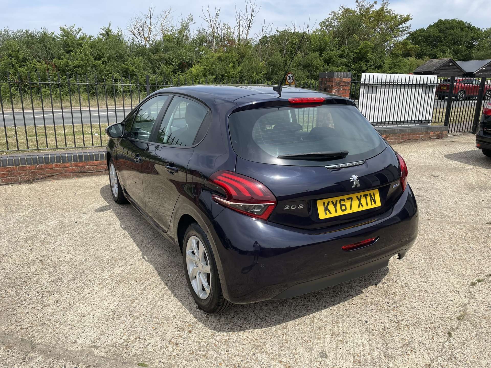 PEUGEOT 208 1.2 208 Active 5dr #3
