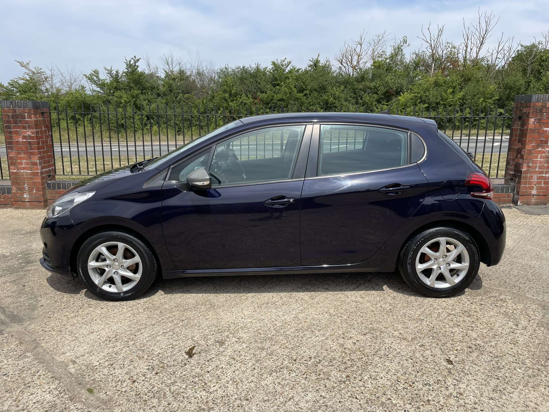 PEUGEOT 208 1.2 208 Active 5dr #6