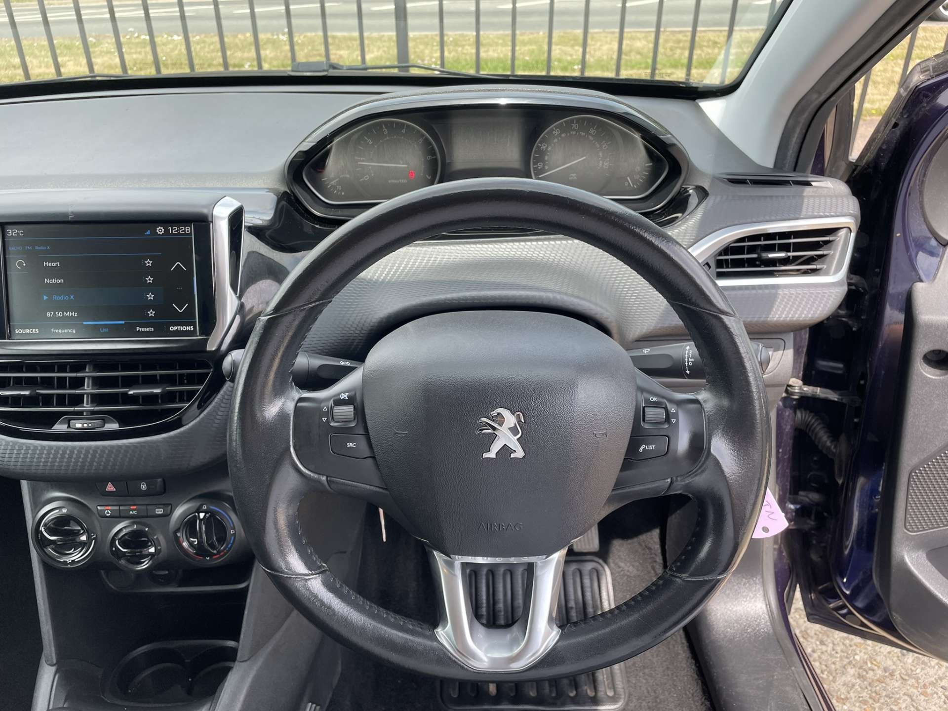PEUGEOT 208 1.2 208 Active 5dr #11