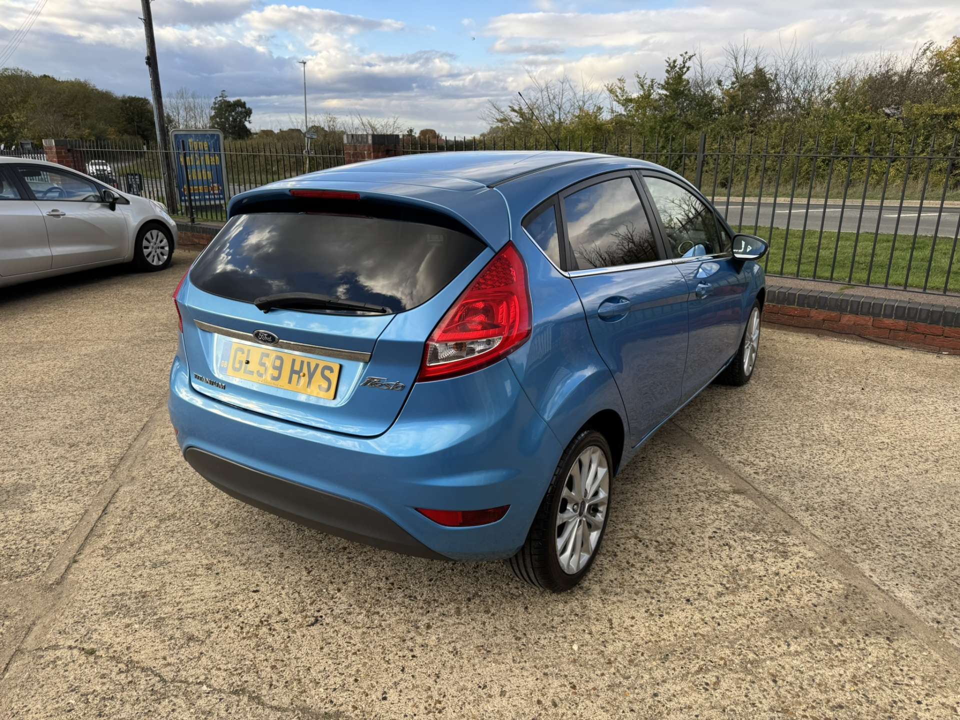 FORD FIESTA 1.4 Fiesta Titanium Auto 5dr #8
