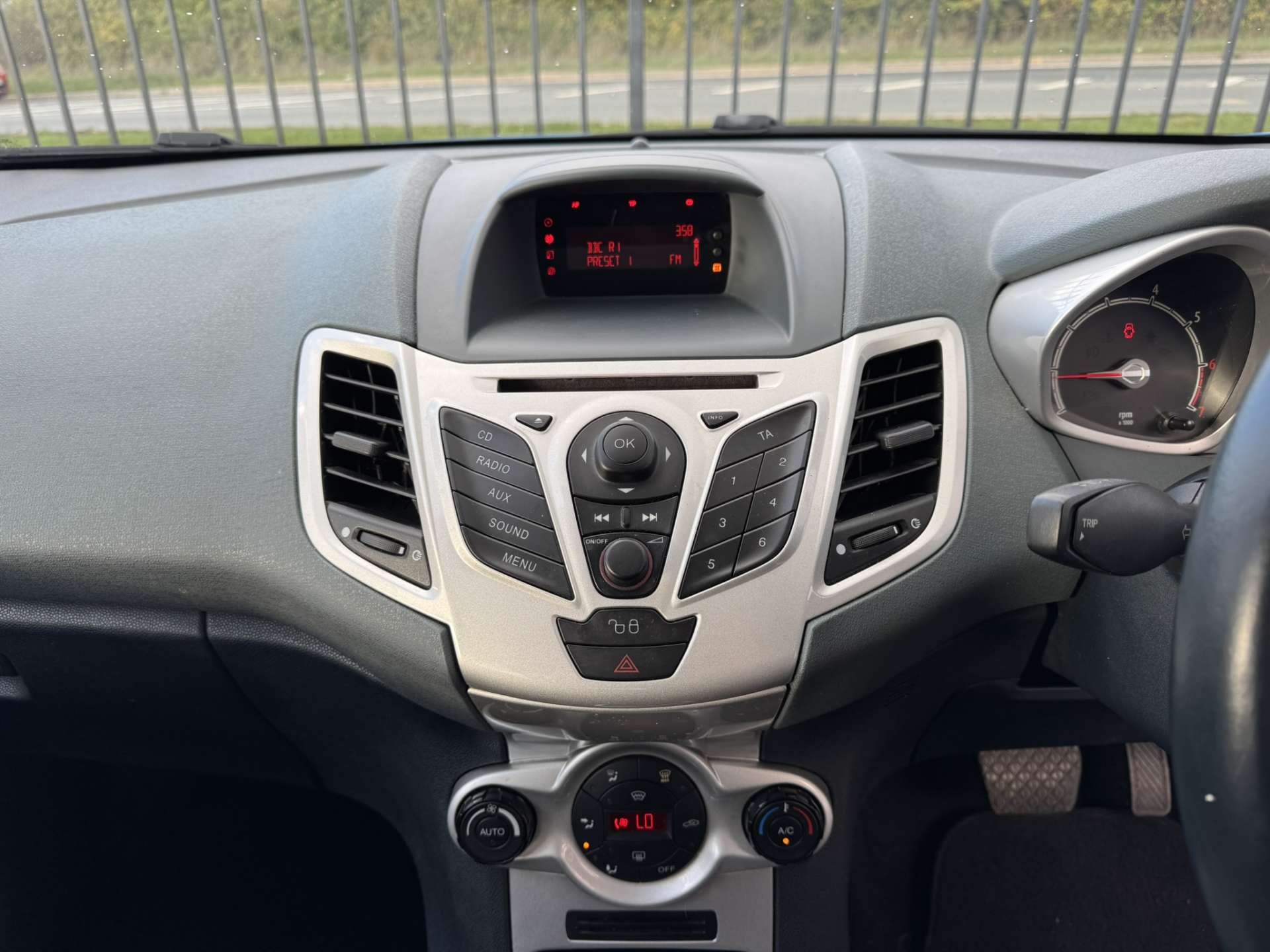 FORD FIESTA 1.4 Fiesta Titanium Auto 5dr #12