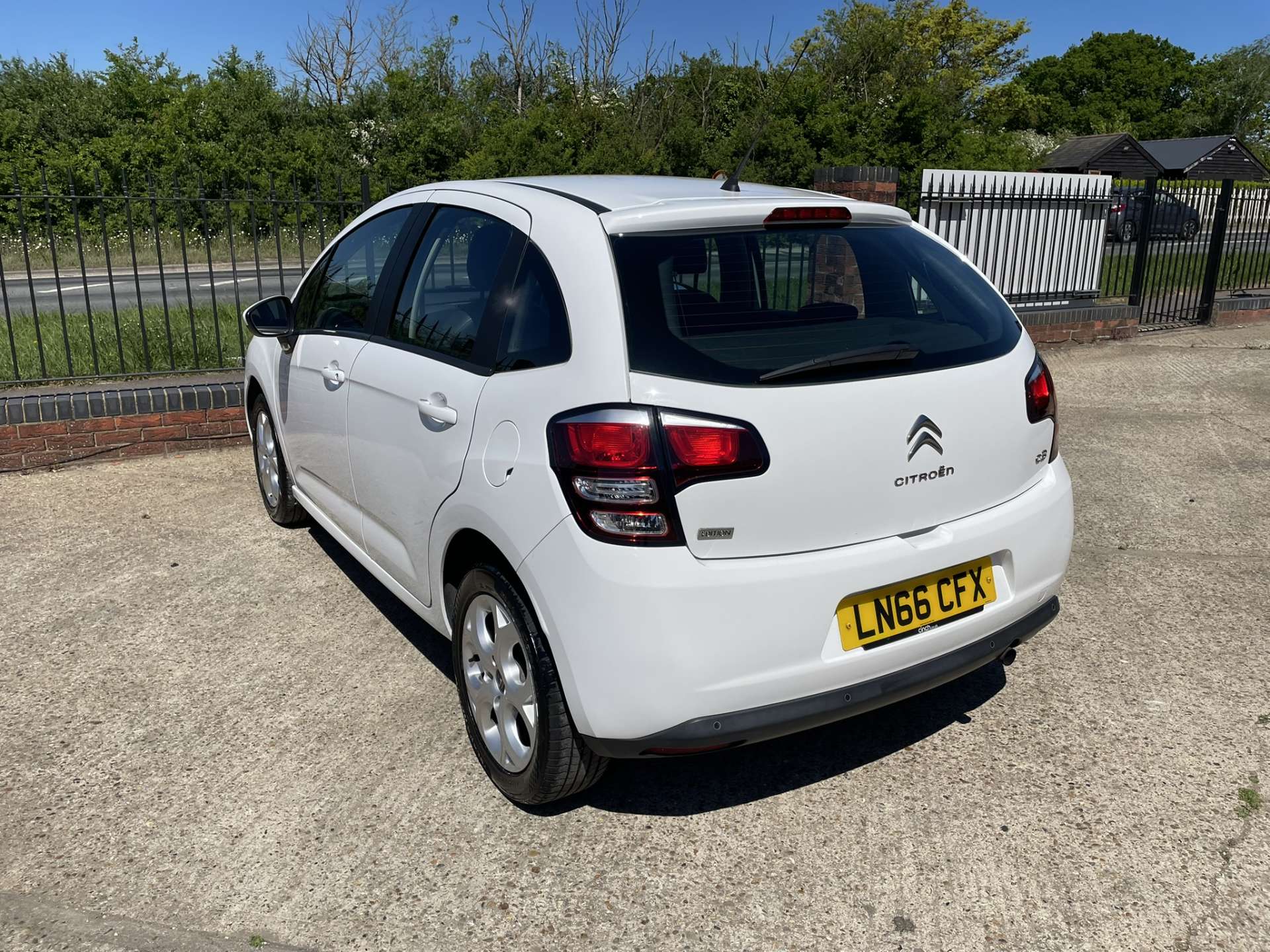 CITROEN C3 1.2 C3 Edition PureTech 5dr #3
