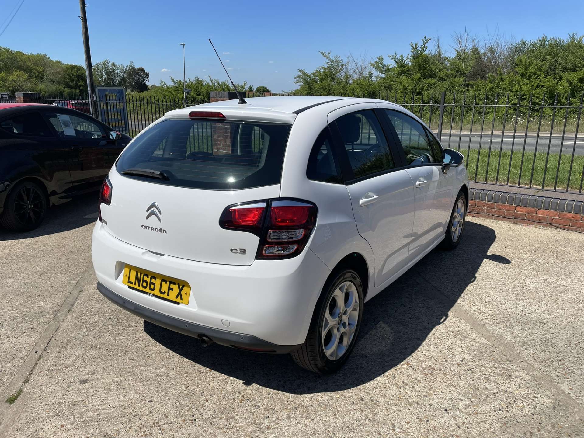 CITROEN C3 1.2 C3 Edition PureTech 5dr #8