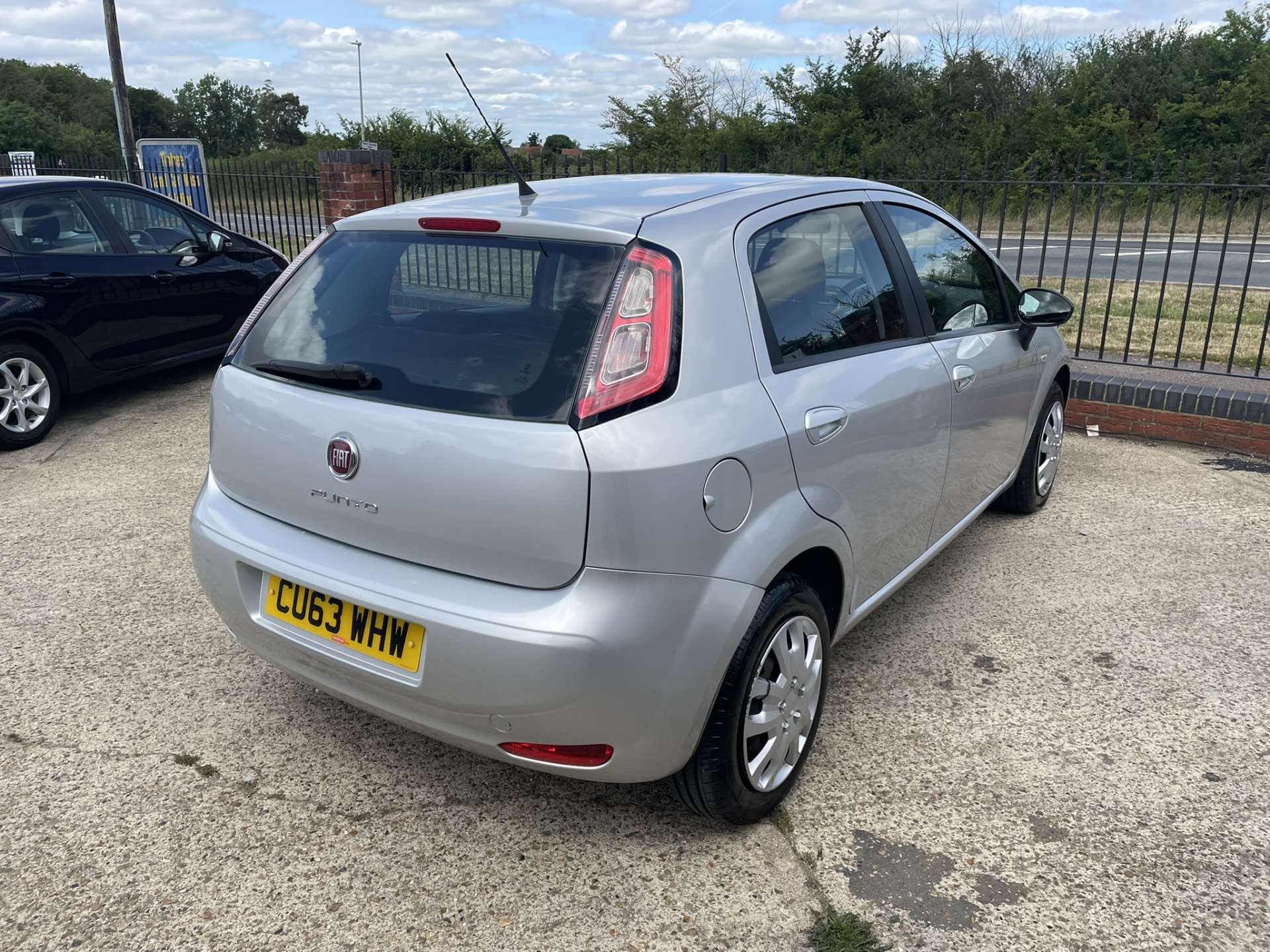 FIAT PUNTO 1.2 Punto POP 5dr #8
