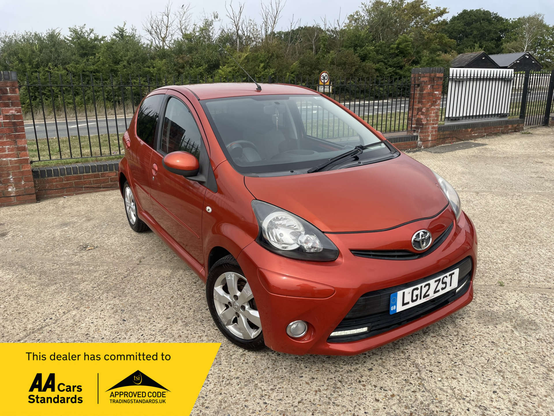 TOYOTA AYGO 1.0 Aygo VVT-i Fire AC 5dr