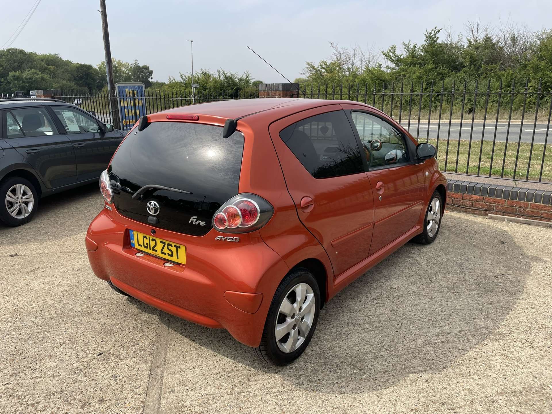 TOYOTA AYGO 1.0 Aygo VVT-i Fire AC 5dr #8