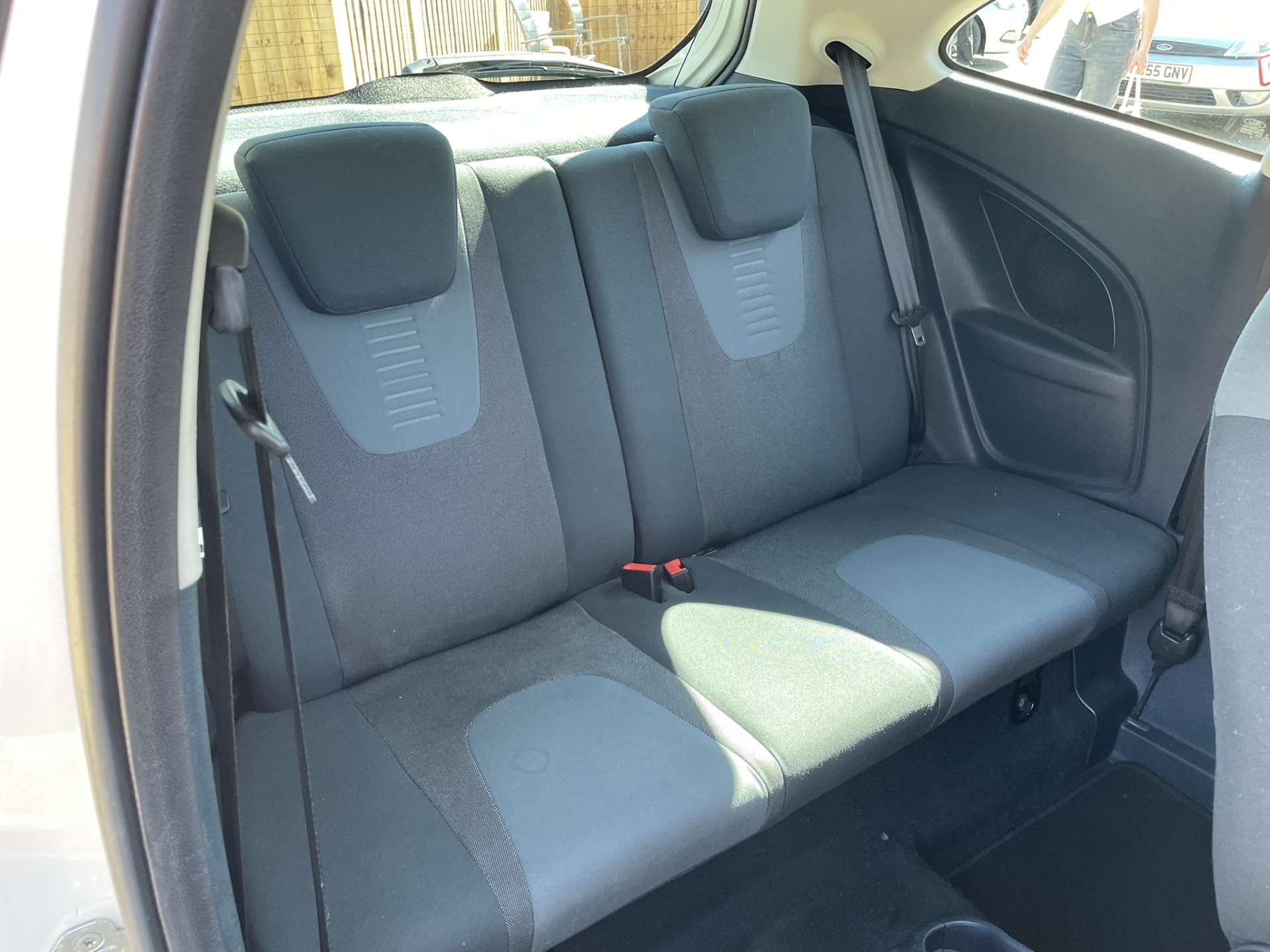 FORD KA 1.2 Ka Zetec 3dr #17
