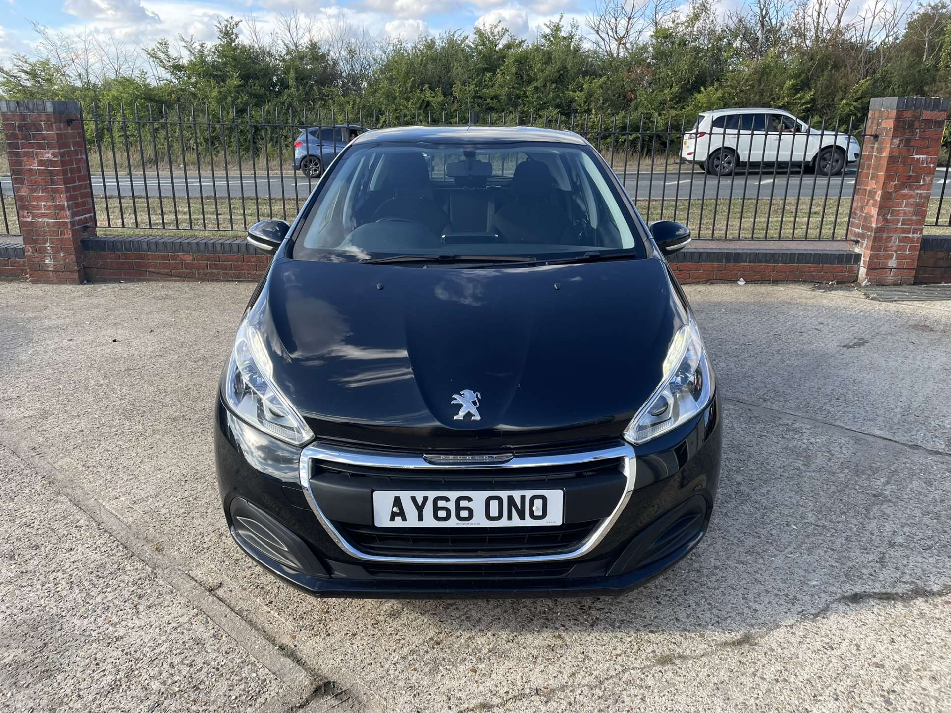 PEUGEOT 208 1.2 208 Active 5dr #4