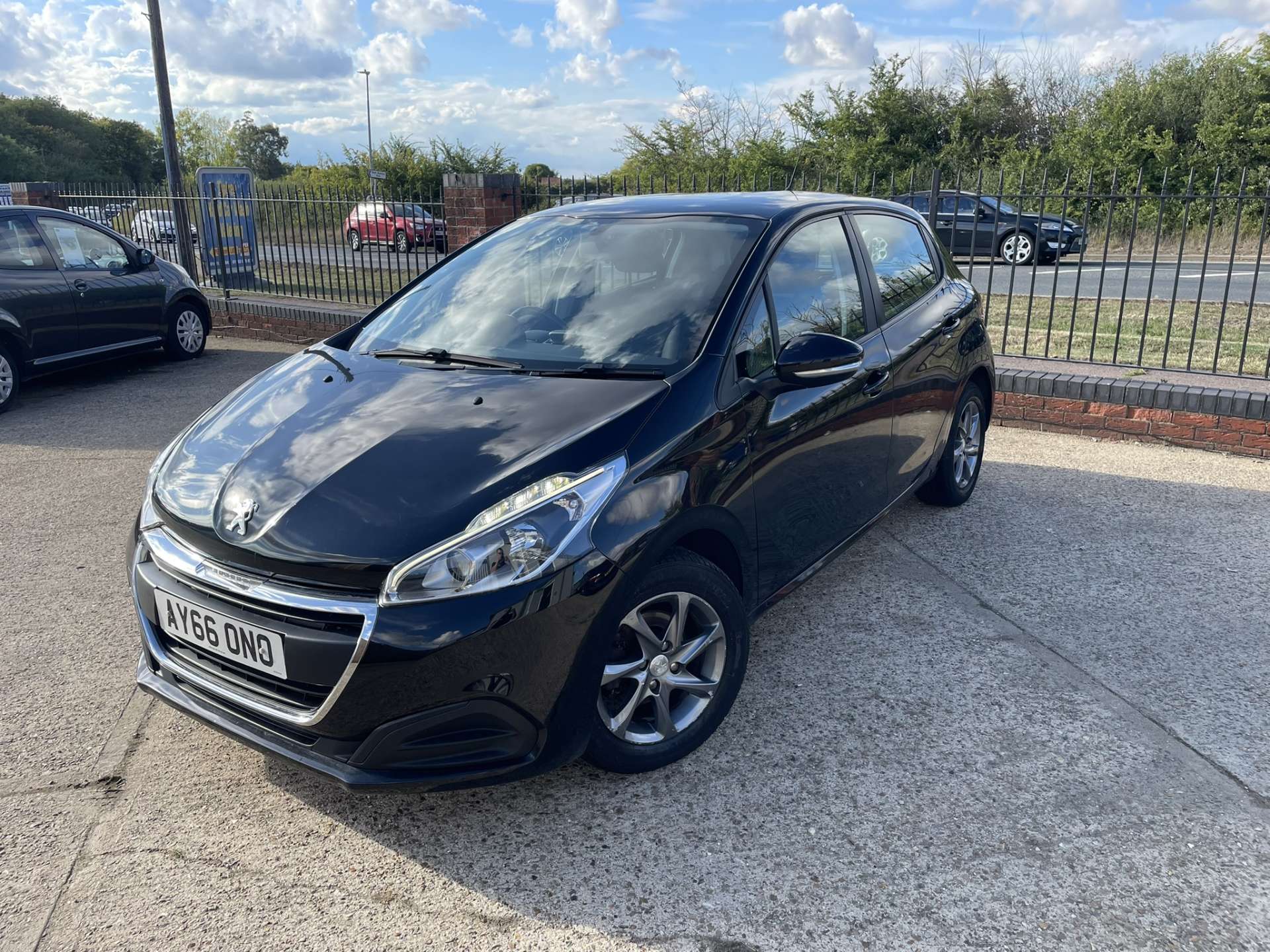 PEUGEOT 208 1.2 208 Active 5dr #5