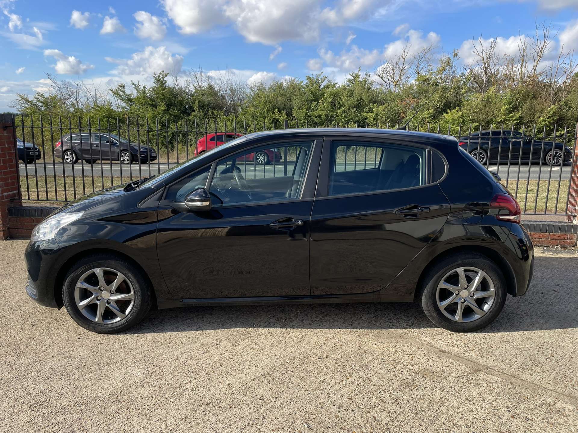 PEUGEOT 208 1.2 208 Active 5dr #6