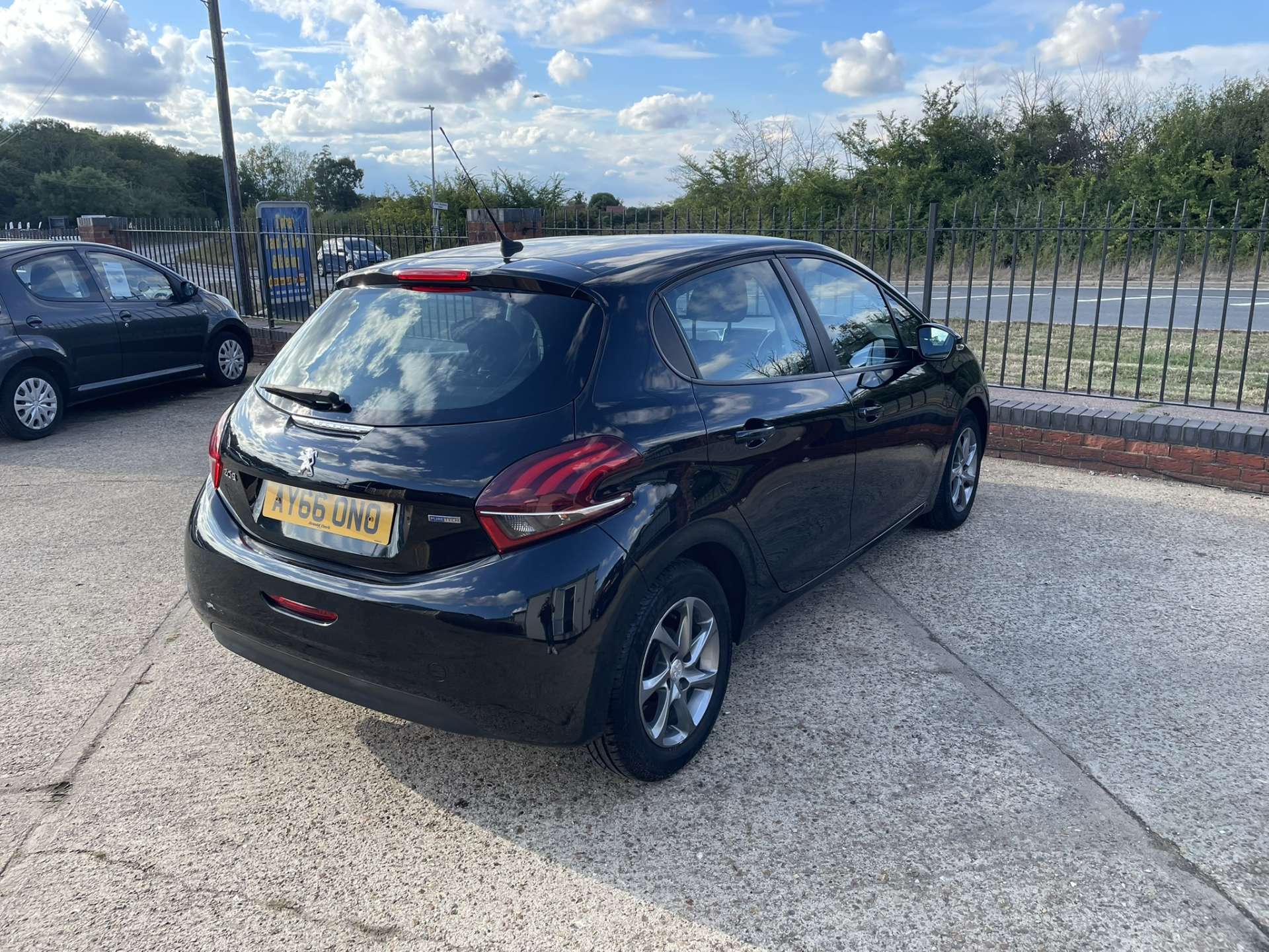 PEUGEOT 208 1.2 208 Active 5dr #8