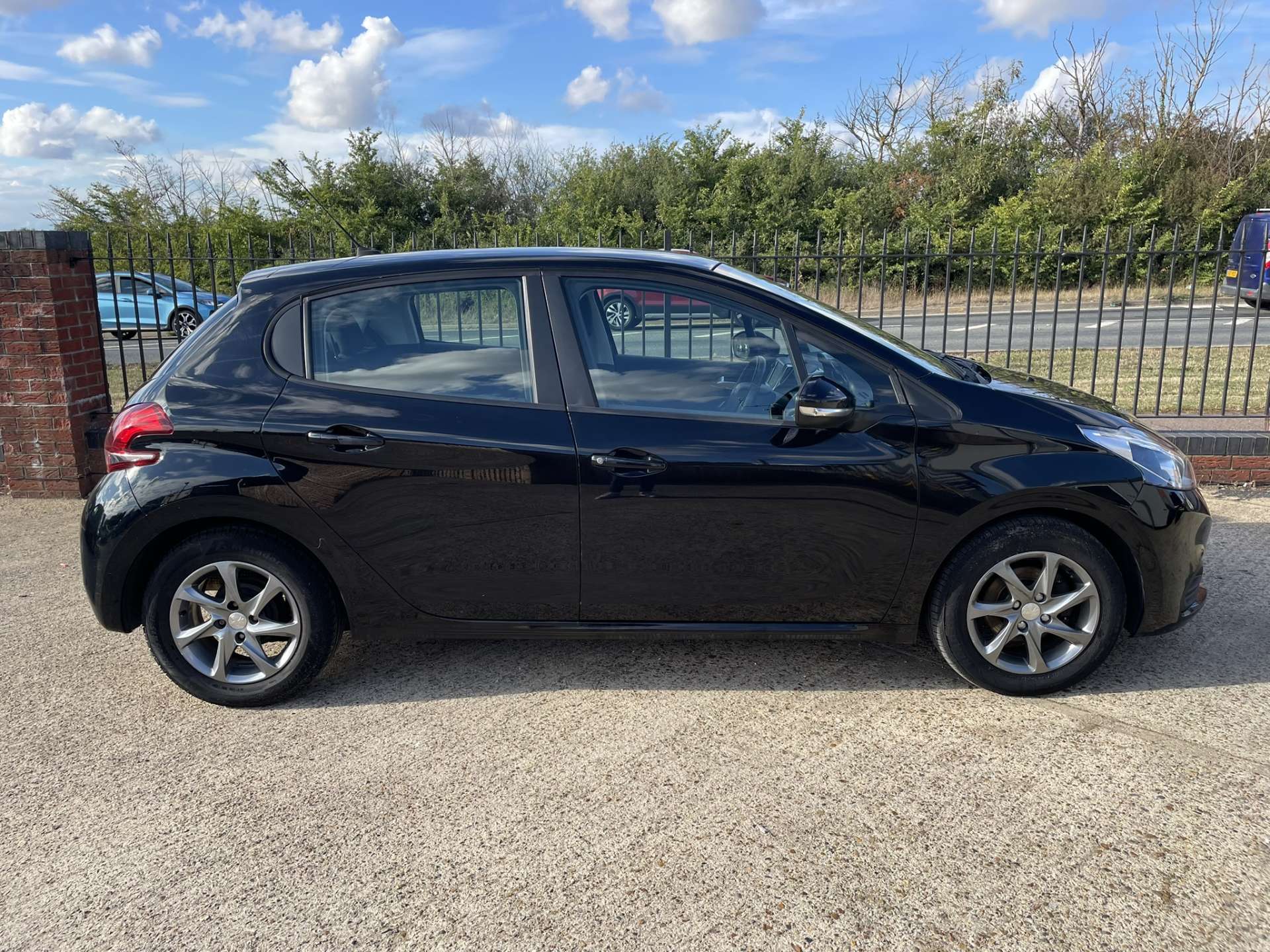 PEUGEOT 208 1.2 208 Active 5dr #9