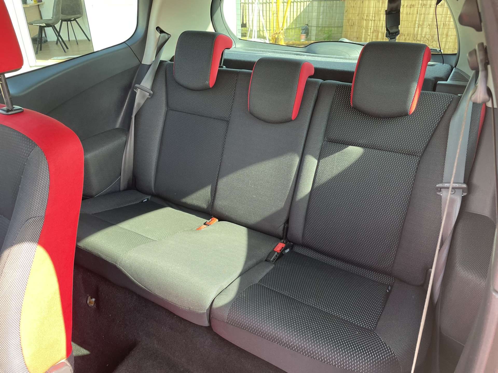 RENAULT CLIO 1.1 Clio Rip Curl 16v 3dr