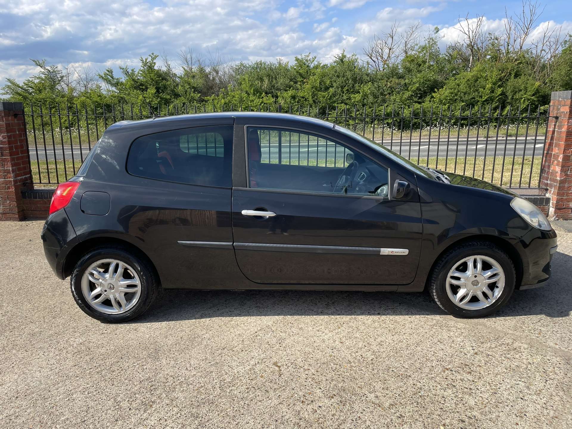 RENAULT CLIO 1.1 Clio Rip Curl 16v 3dr #9
