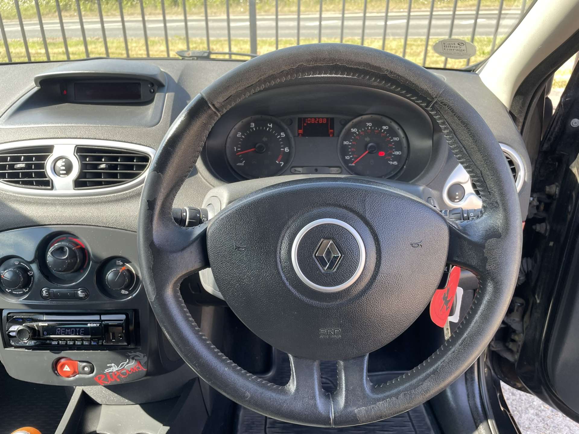 RENAULT CLIO 1.1 Clio Rip Curl 16v 3dr #11