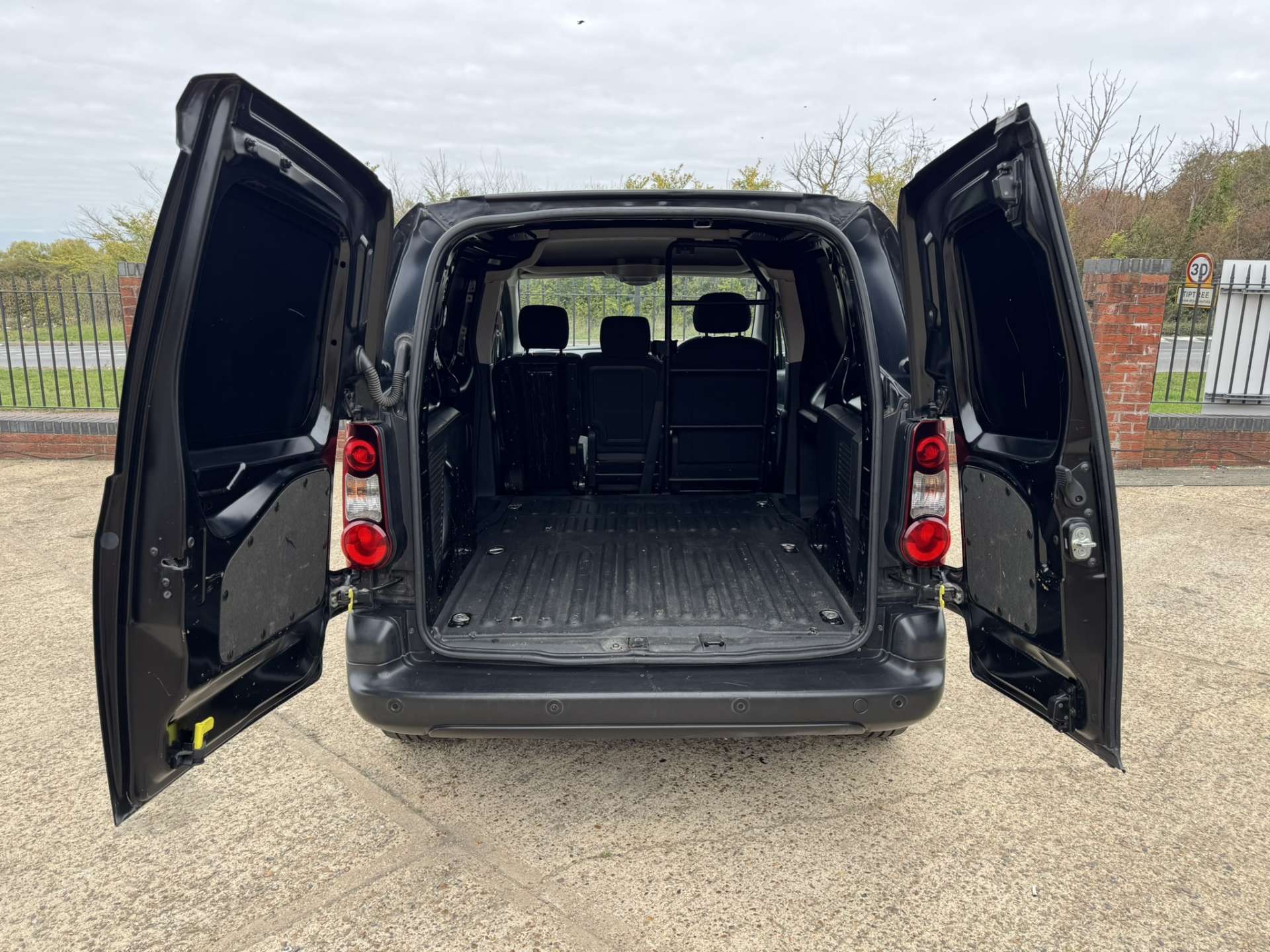 CITROEN BERLINGO 1.6 Berlingo 625 Enterprise Blue HDi  5dr #13