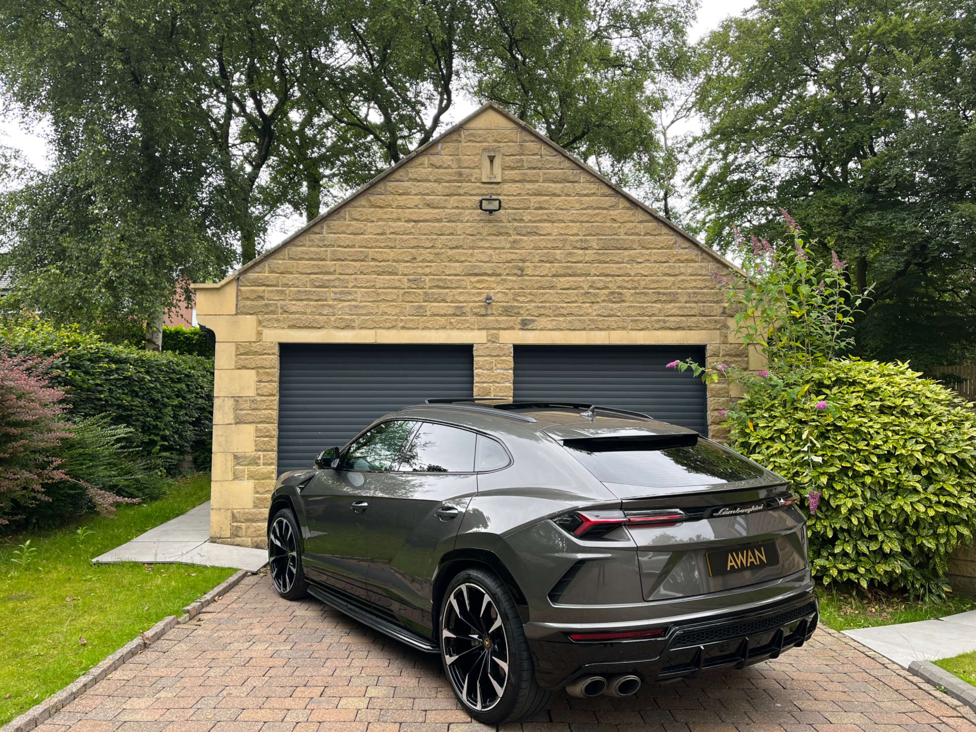 LAMBORGHINI URUS 4.0 Urus V8 Auto 4WD 5dr #2