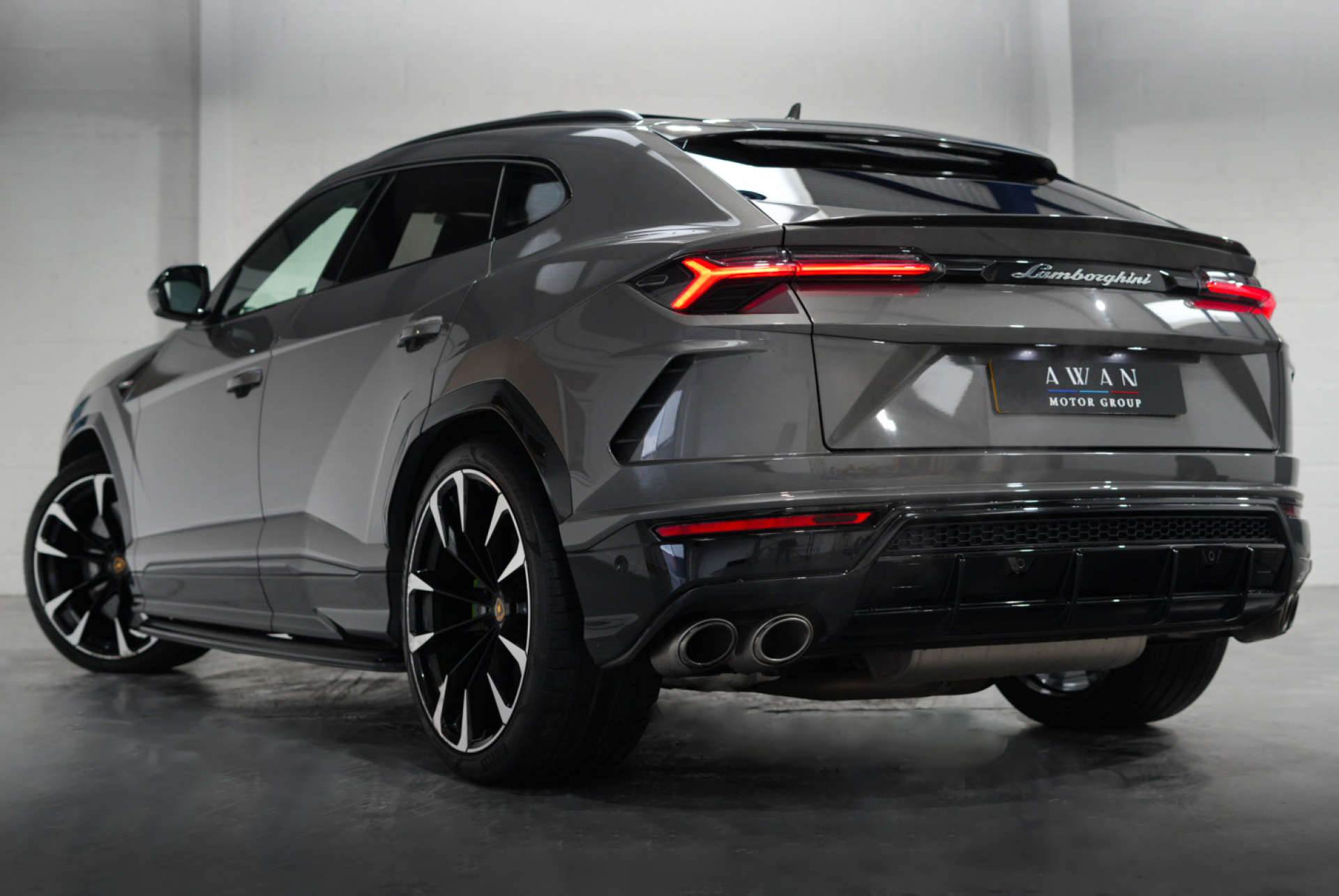 LAMBORGHINI URUS 4.0 Urus V8 Auto 4WD 5dr #2