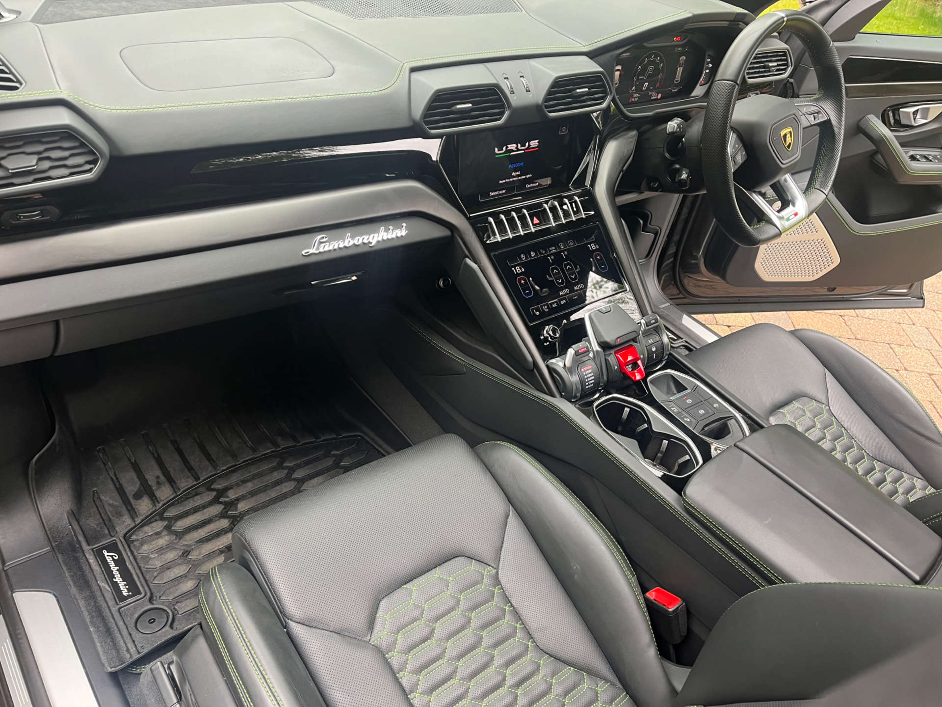 LAMBORGHINI URUS 4.0 Urus V8 Auto 4WD 5dr #10